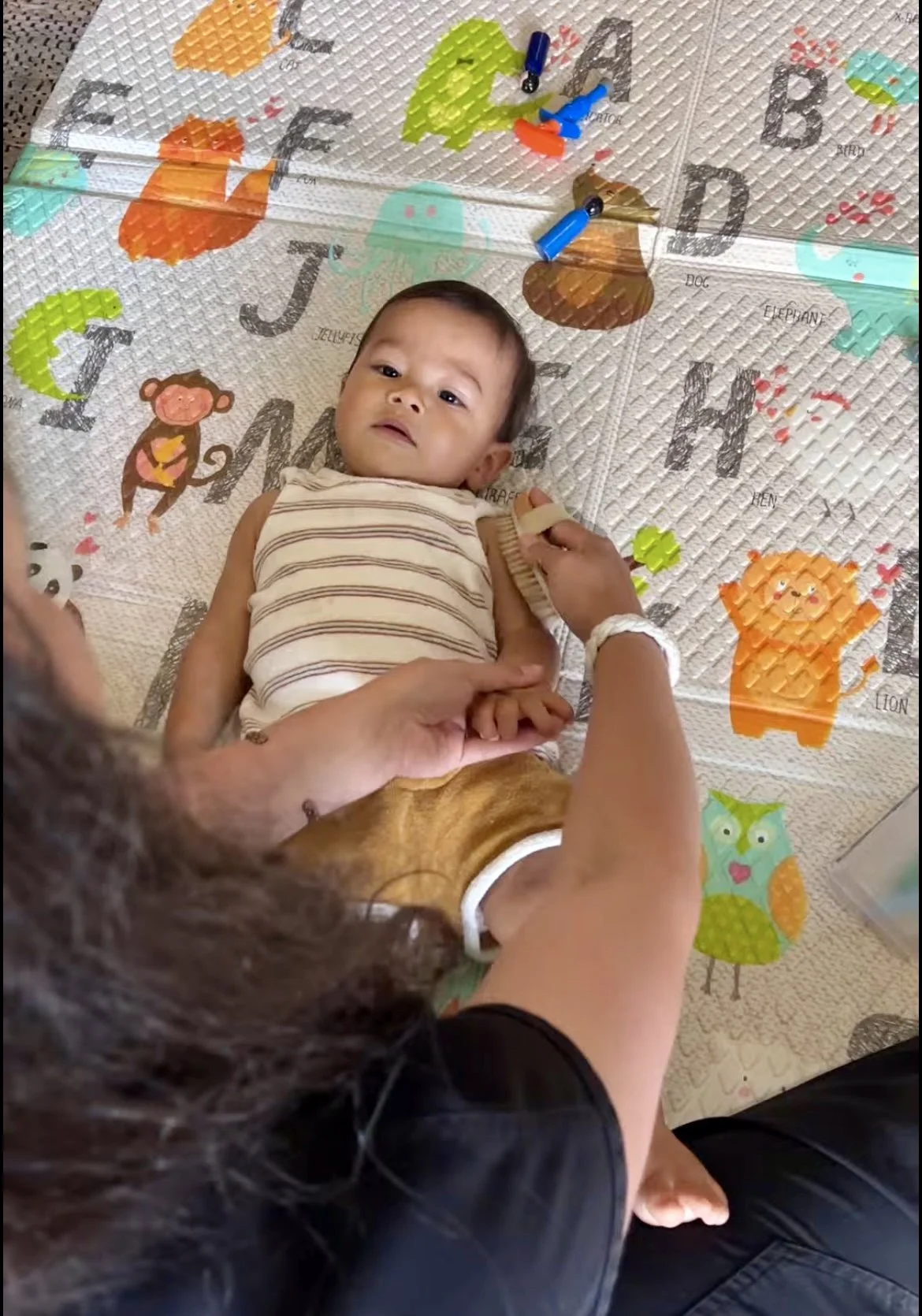 Gentle Sensory Activities for Babies & Toddlers: Using Dry Brushing, Vibration and Nervous System Sensory Play