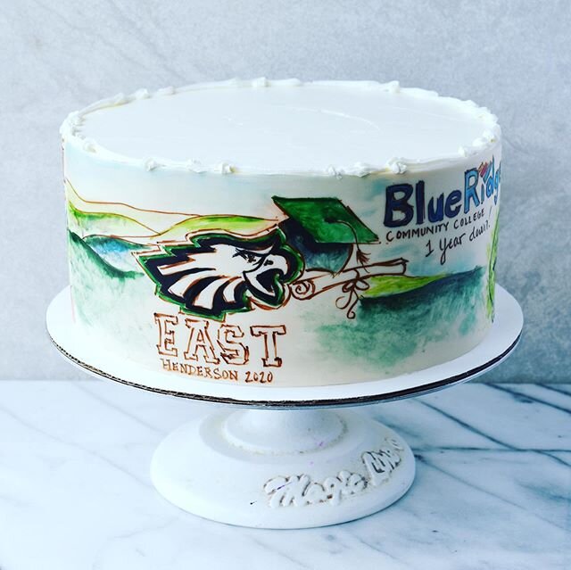 Congratulations Carley! 
#cakeoftheday #cakeoftheweek #cakepainting #cakeart #cakeporn #luxurycakes #designercakes #stylemepretty #hendersonvillenccakes #ashevillecakes #ncfoodfinds #ncfoodie #classof2020 #easthendersonhighschool #wcu