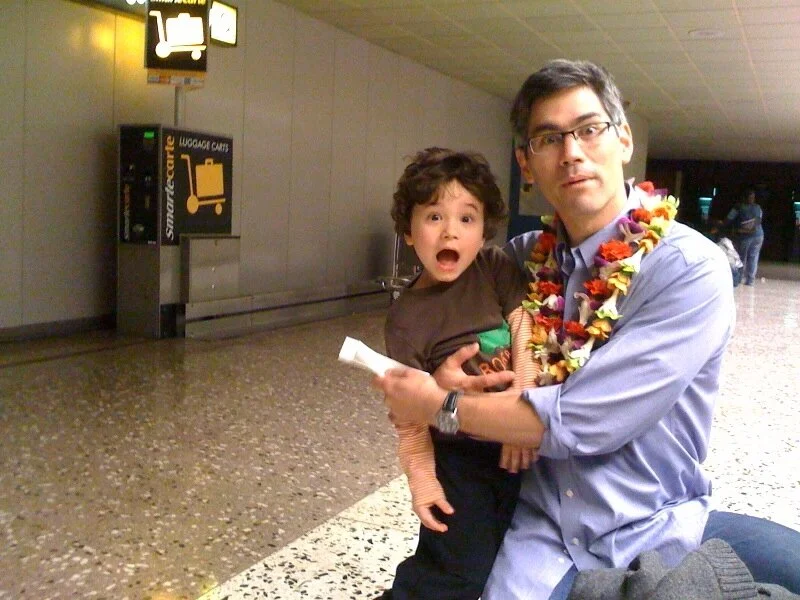 VI & Daniel, Airport Dec. 2009