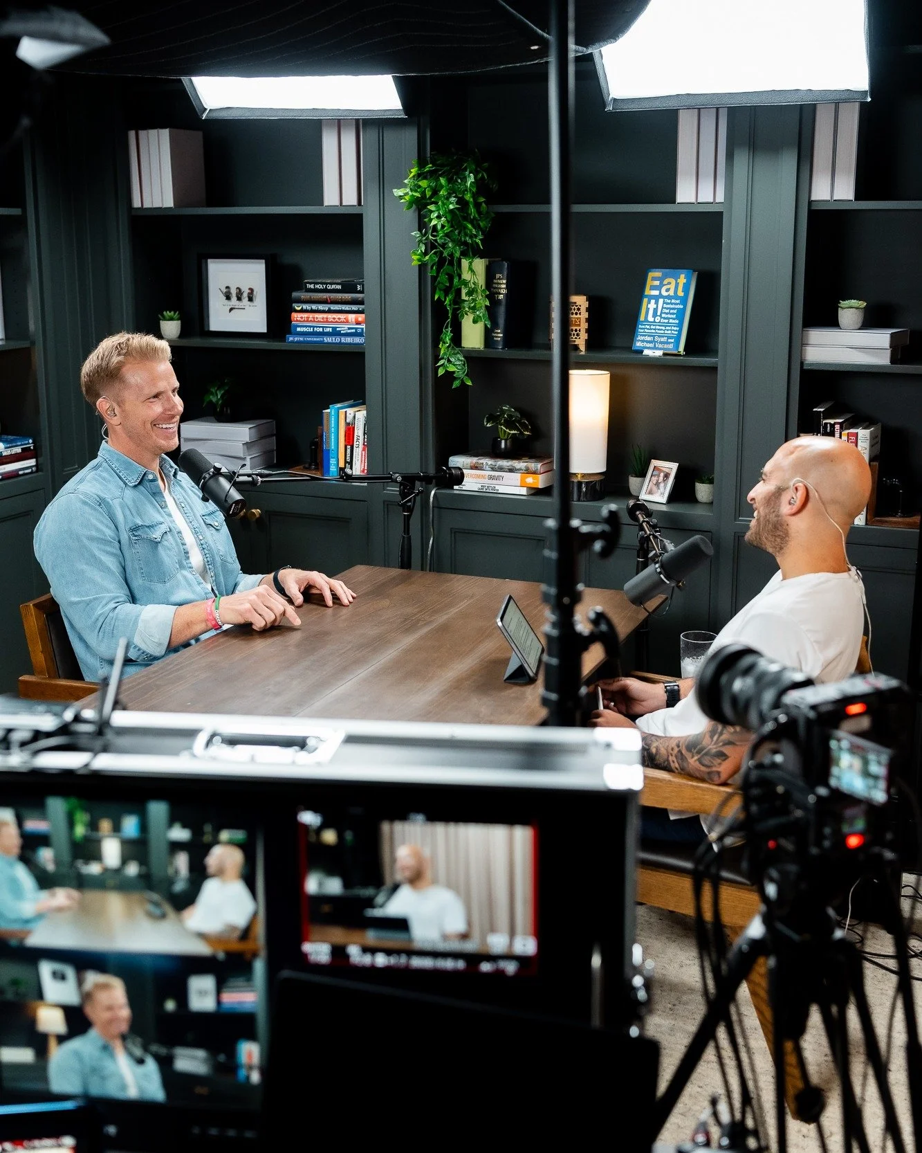 We film a podcast weekly with @syattfitness, did you know? 

We also consulted on equipment selection, spatial layout, lighting design, and acoustic considerations prior to studio buildout. Mitch handles all of the multi-cam setup and technical aspec