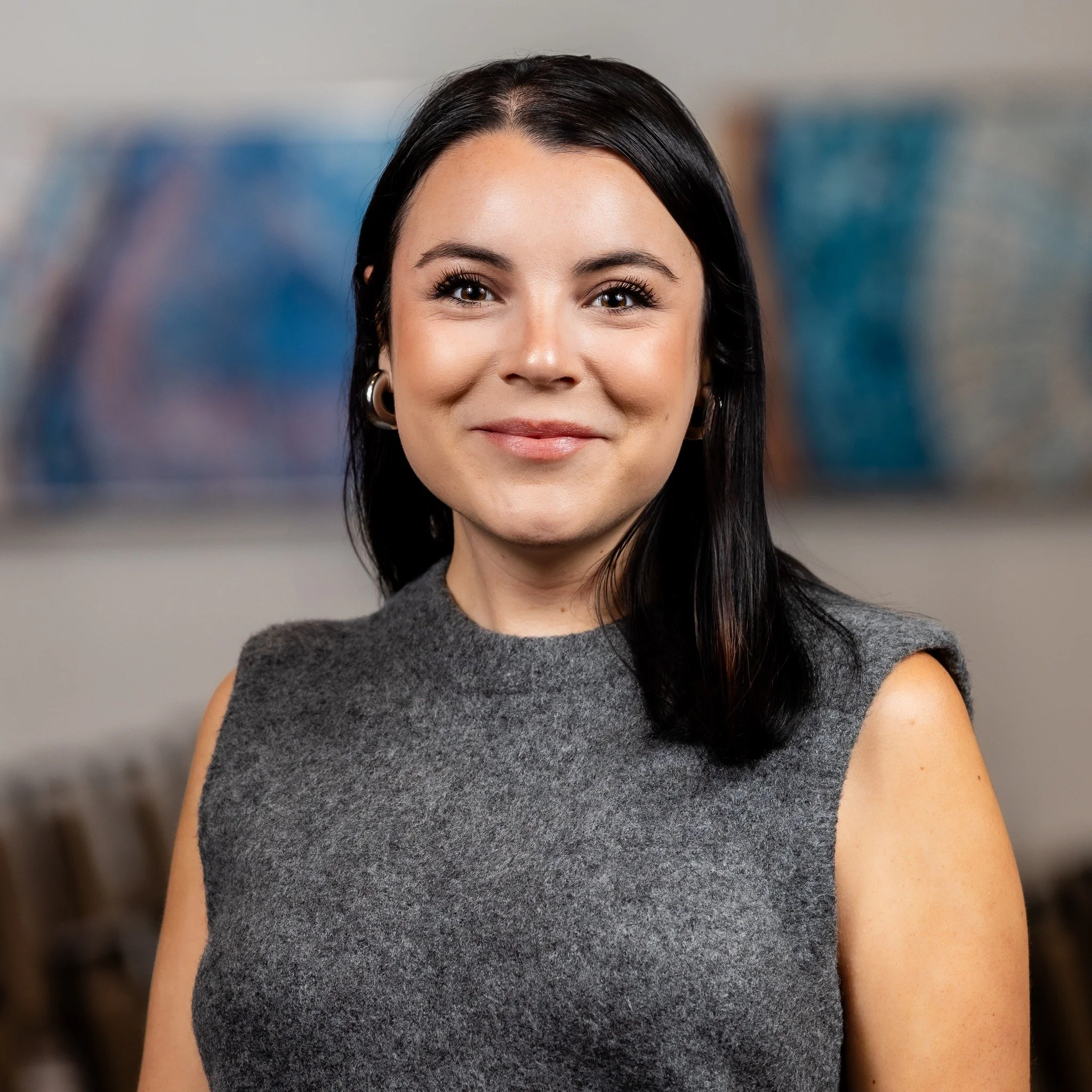 It's that headshot time of year, y'all, give us a call! 💁&zwj;♀️

📸 content captured for @monika_normand_creative