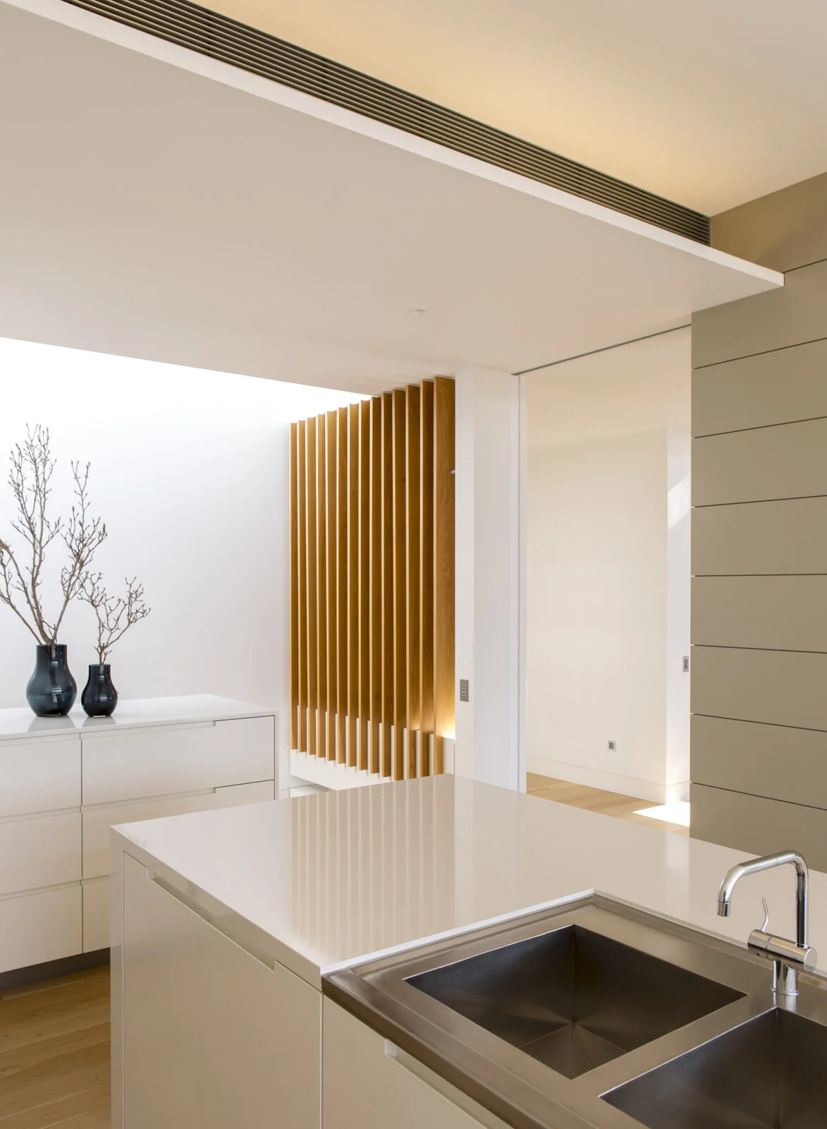 16 Kitchen back to Entry_008522.jpg