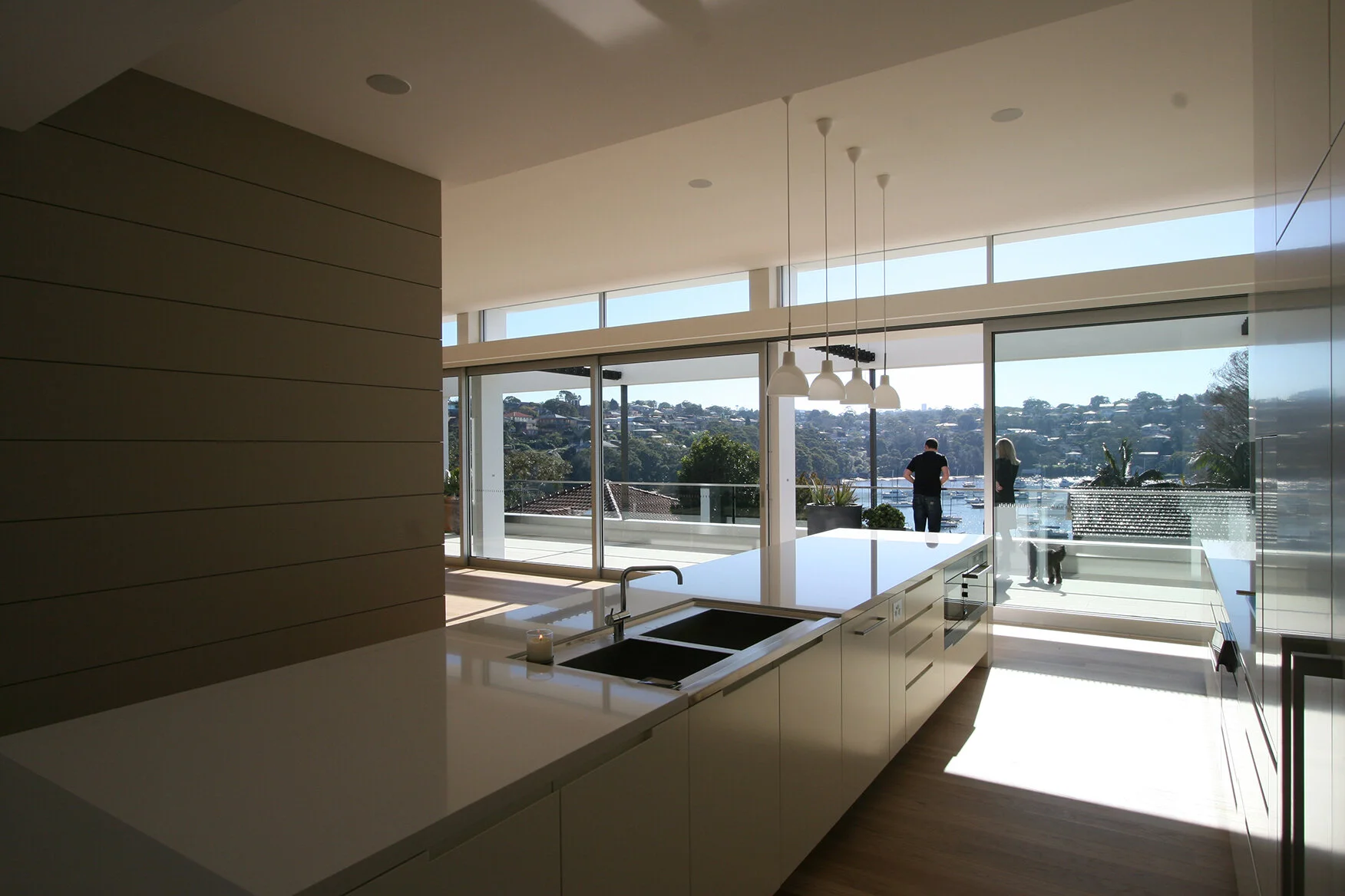 19 Kitchen to View AH_9438ZS.jpg