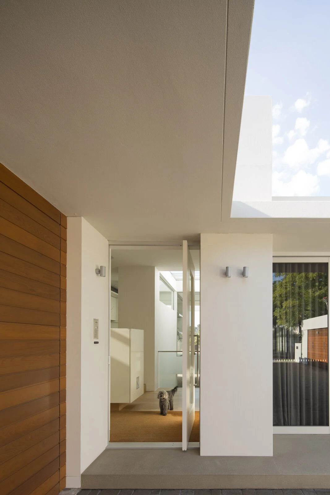 24 Rear Entry Door_008678.jpg