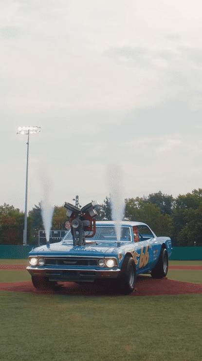 Chevrolet Social | "Slugger vs Slinger"