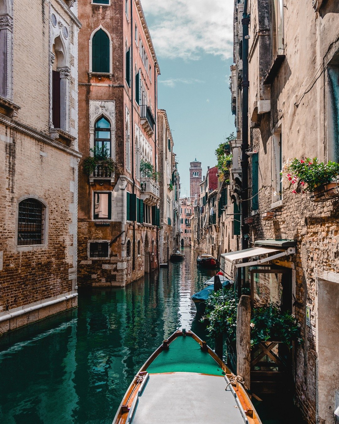 Let me give you the shortcut to planning your Europe trip this summer.⁣
⁣
Instead of spending weeks bouncing between blog posts, TikToks, and endless review pages, we start with a quick conversation. I learn what you&rsquo;re envisioning for the trip