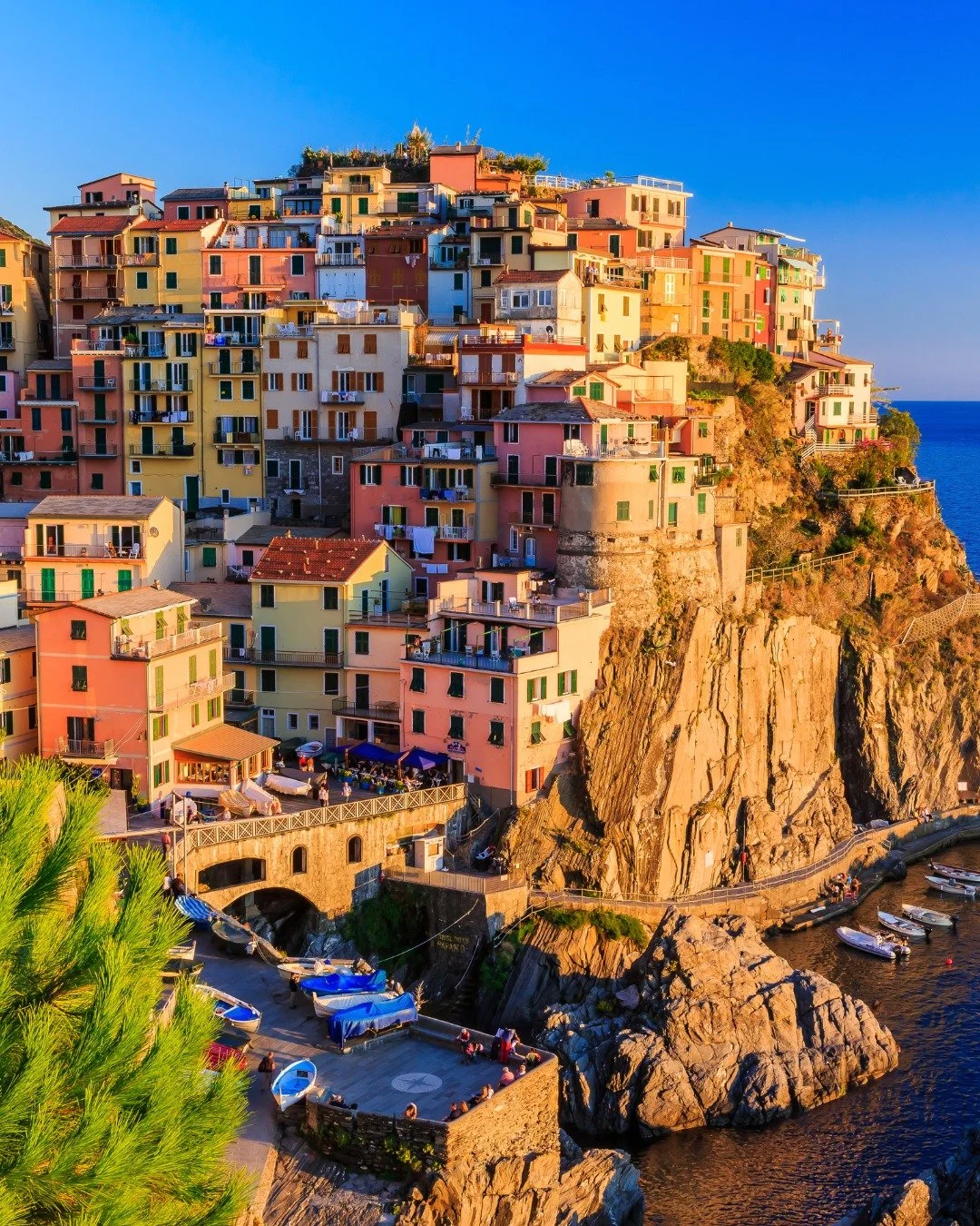 Whether your dream Italy trip looks like sipping wine in Tuscany, cruising the Amalfi Coast, eating your way through Rome, shopping in Milan, exploring the canals of Venice, or waking up by Lake Como&hellip;⁣
⁣
We&rsquo;ve got you.⁣
⁣
One of the bigg