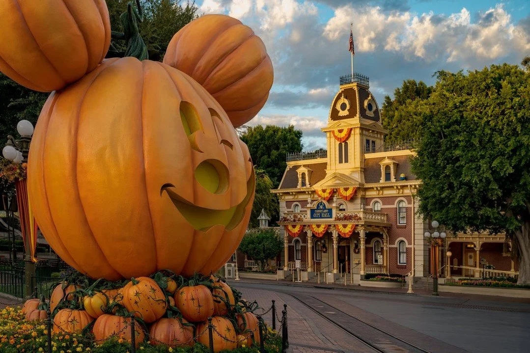 If you&rsquo;re planning a Disneyland trip during Halloween season, Oogie Boogie Bash is an experience I would absolutely have on your radar.⁣
⁣
As a travel agent, one of the things I love about planning Disney vacations is helping clients figure out