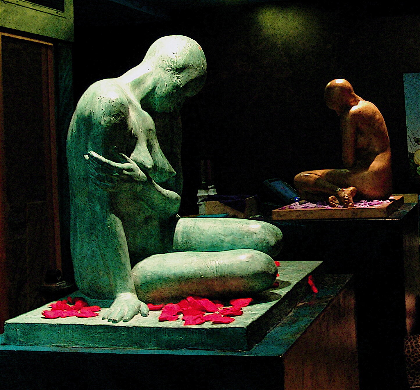 Art cafe 2 sculptures.JPG