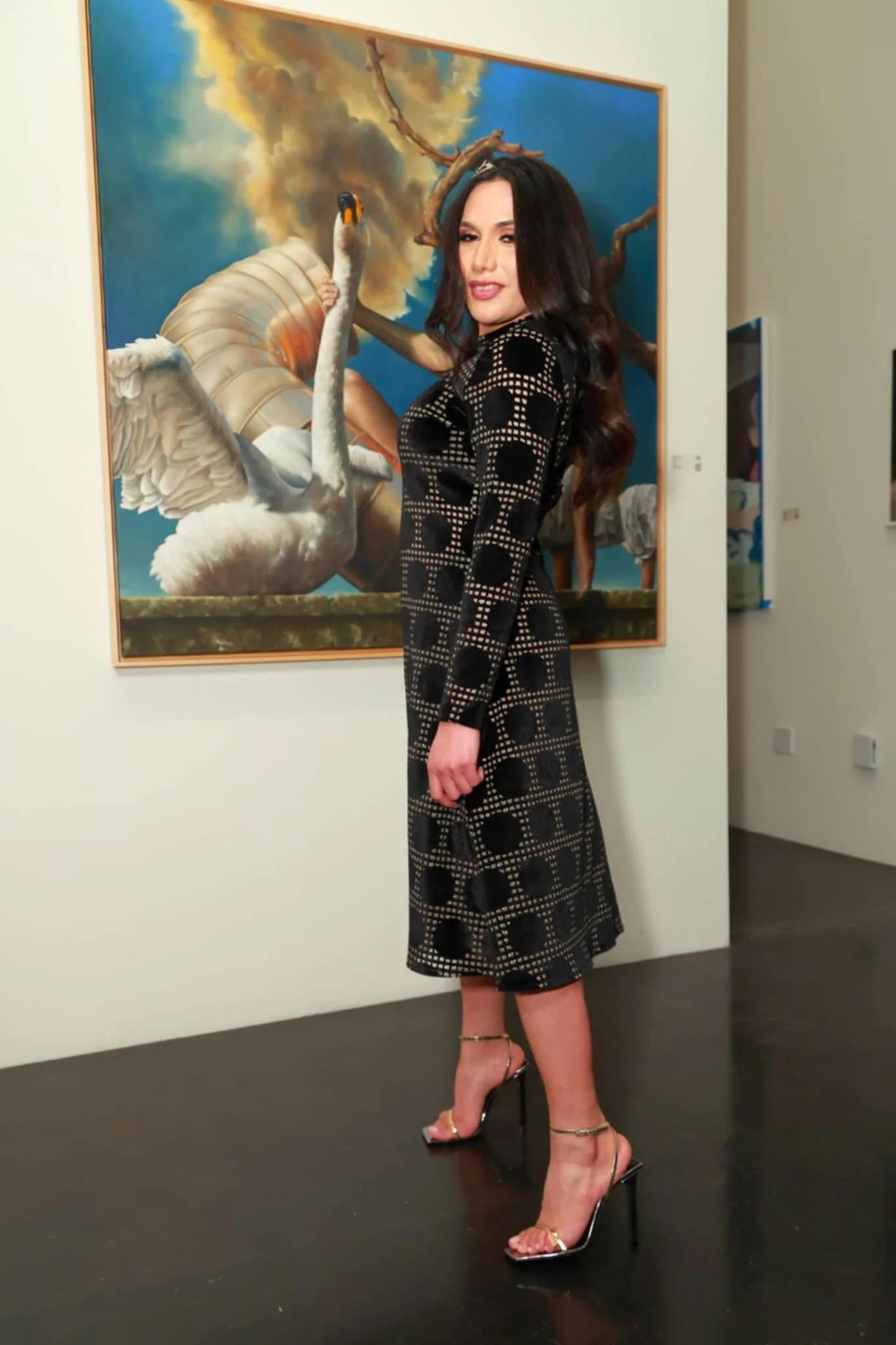 Modern Glow Velvet Long Dress -4.jpeg