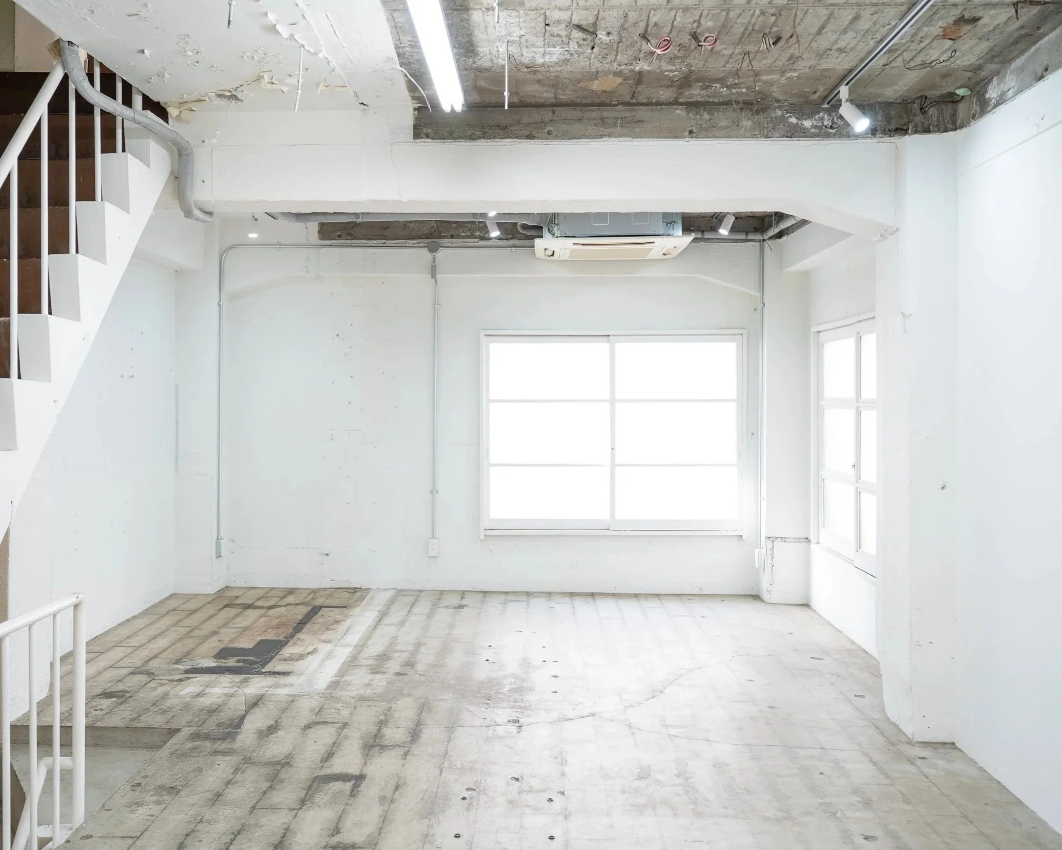 WIP Studio（2F） / フロア