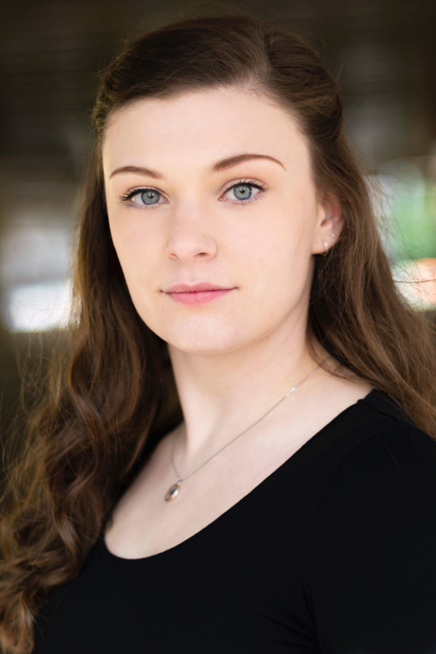 Acting headshot for Vanessa Gravestock