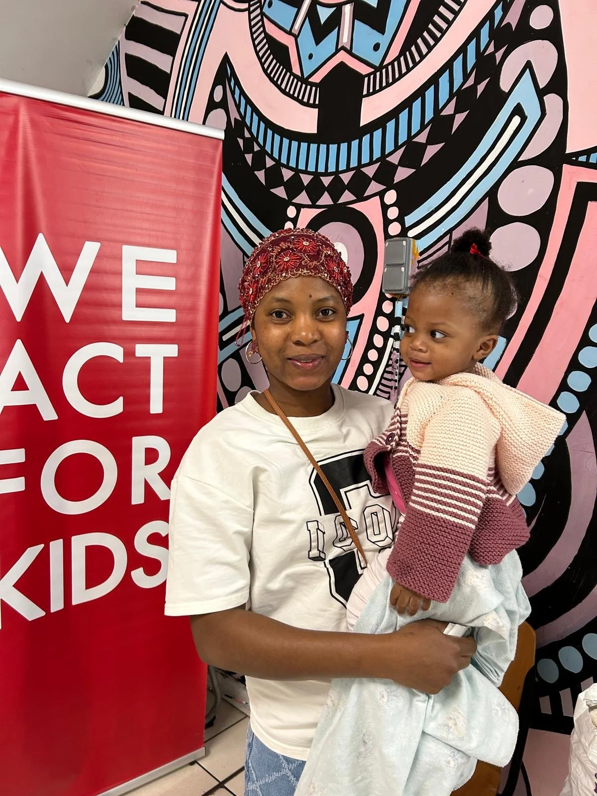 Vente solidaire à Paris : des vêtements et des jeux neufs pour 300 familles en difficulté