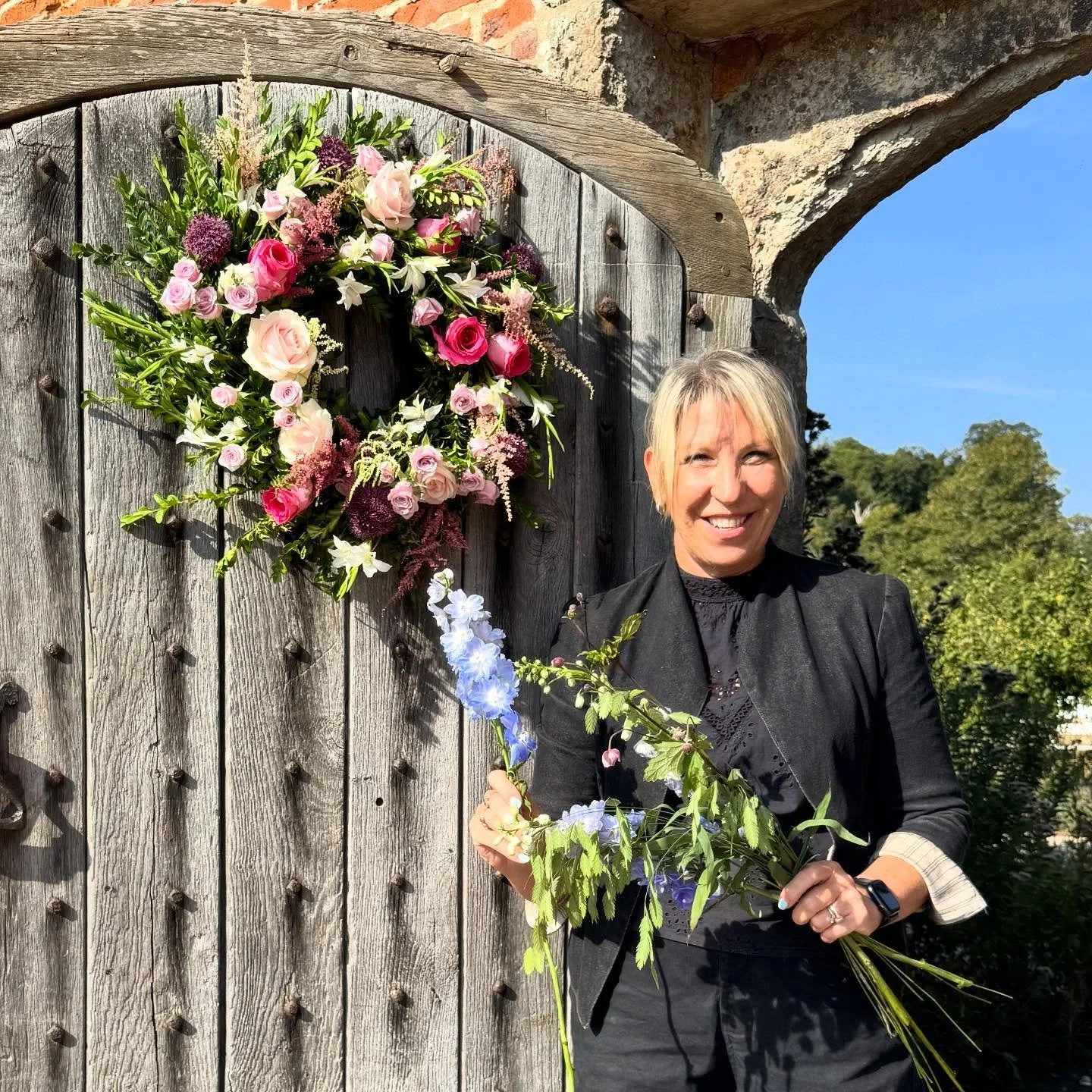 I realised I haven&rsquo;t properly introduced myself on here in such a long time, so I thought it might be a good idea! 

It&rsquo;s only when I get to the end of wedding season that I start to think about all the other things I could be doing with 