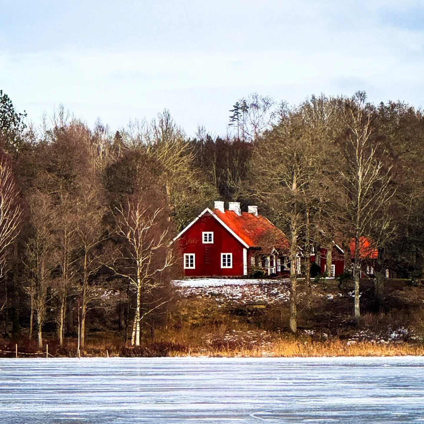 This week you will mostly find me walking on or nearby this lake in Sweden! It&rsquo;s the first week of my MA in Creative Practice. Mostly it&rsquo;s online but there are a couple of weeks when I am away and this is one of them.  By the end of the y