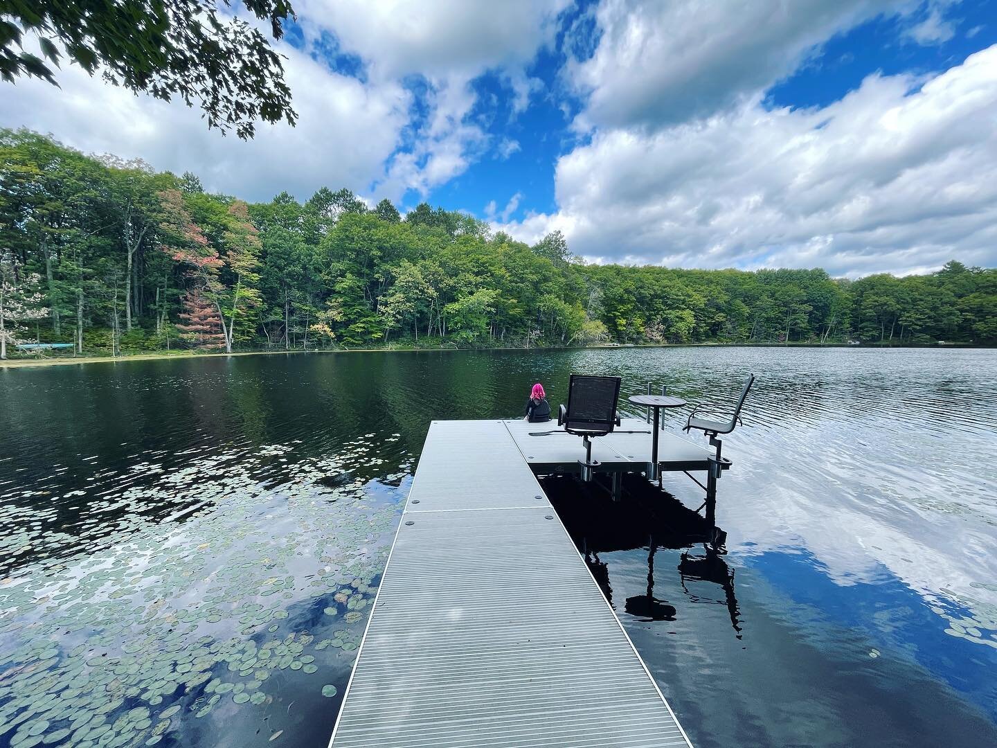 Soaking up the last few weeks of the dock before it gets removed for winter. Can&rsquo;t believe it&rsquo;s almost fall! 🛶🦦🍁
.
.
.
.
.
.
.
.
.
.
.
.
.
.
.
.
.
.
#birdnestcabin #cabinlove #cabinlife #wisconsin #floedocks #northwestwisconsin #lilypa