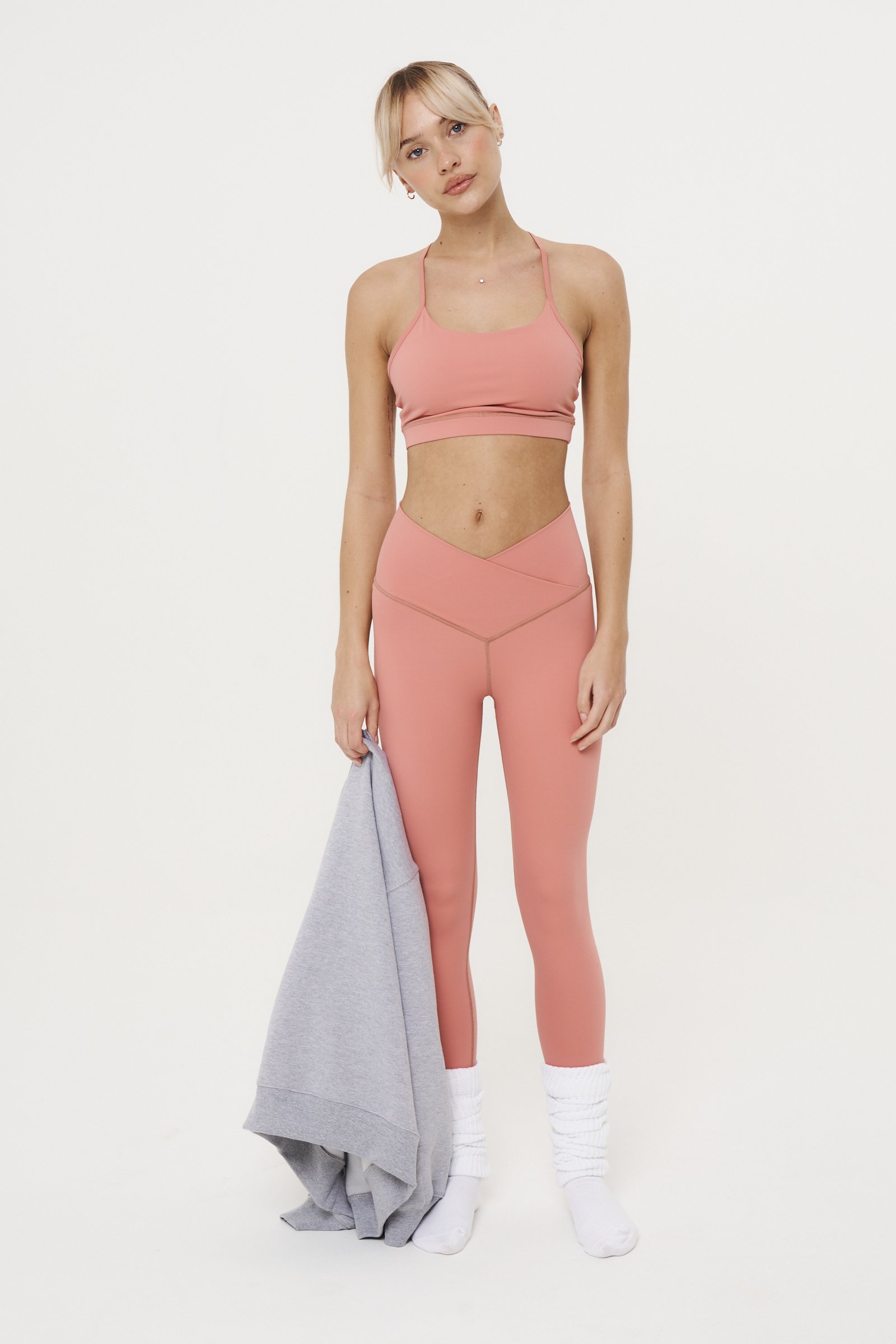 NeuApparel1549.jpg