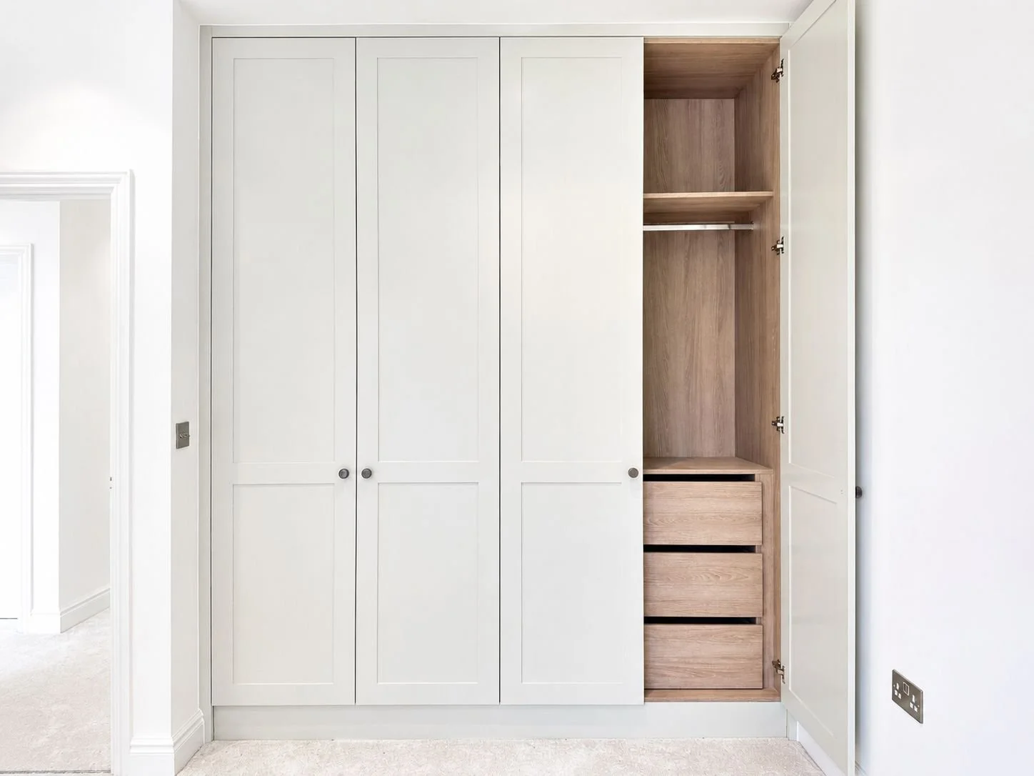 Fitted Wardrobe Wigginton.jpg
