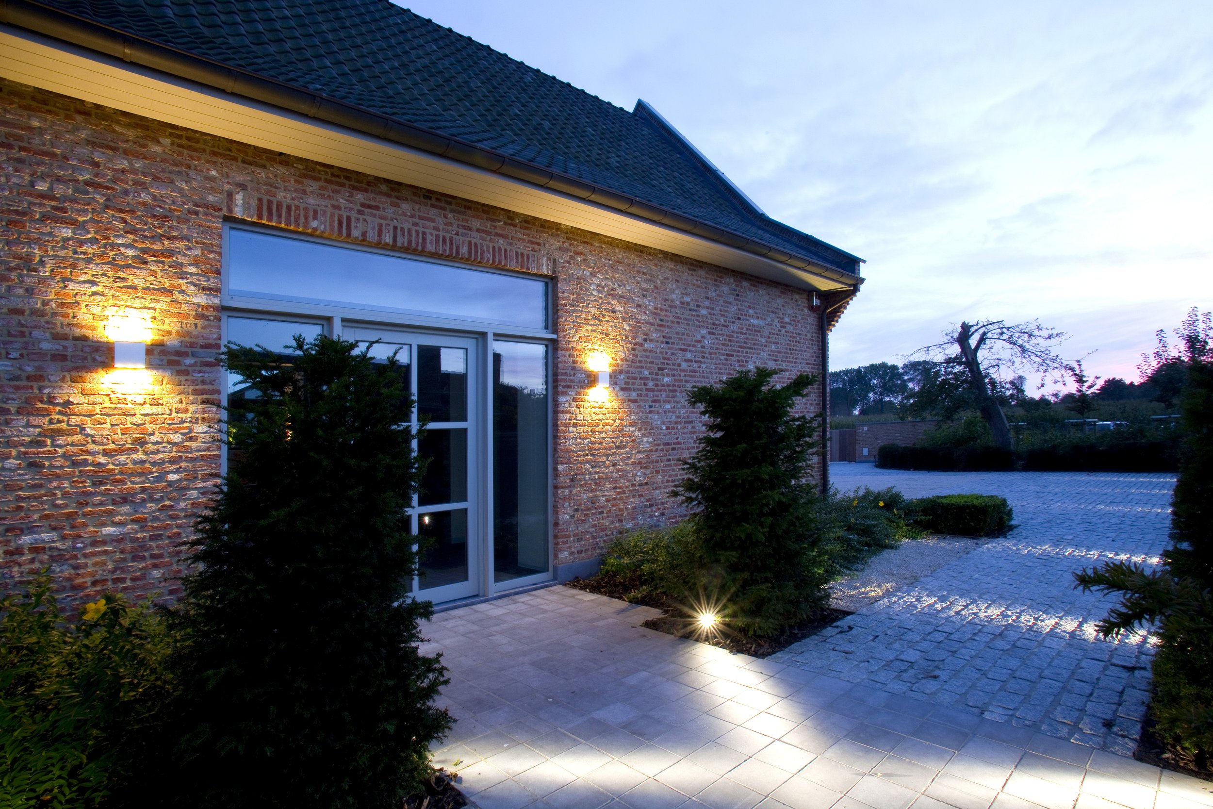 SPECTRUM_LIGHT_PROJECT_DP_TUIN LIGHTING (4).jpg