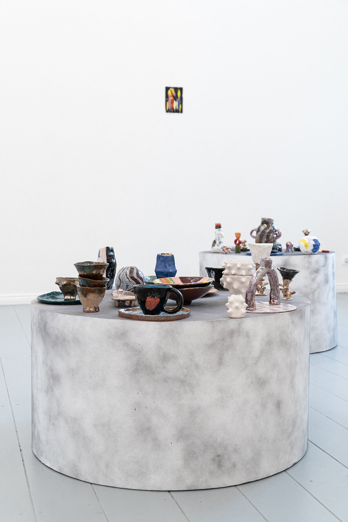 Satoko Kako, Daily Life Machine, ceramic installation on painted paper plinths (collaboration with Jessica Groome), dimensions variable, 2021