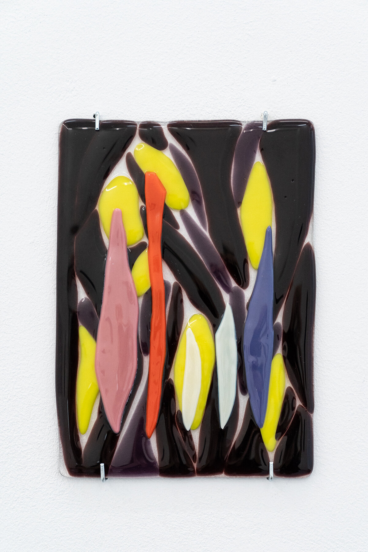 Elisabeth Greinecker, Untitled, glass and nails, 15  x 21 cm, 2021
