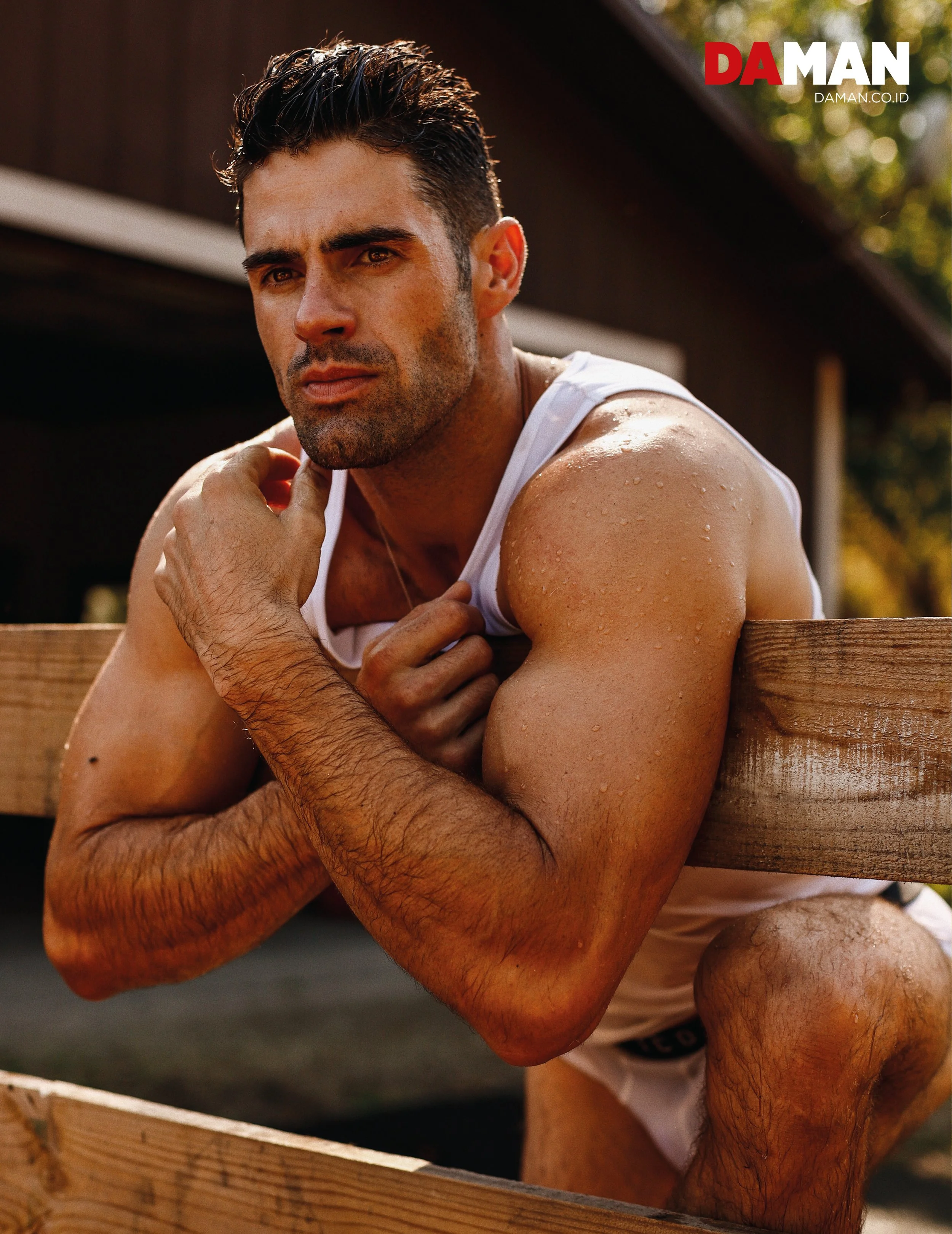 Outtakes-Chad White-Hires With Logo-7.JPG