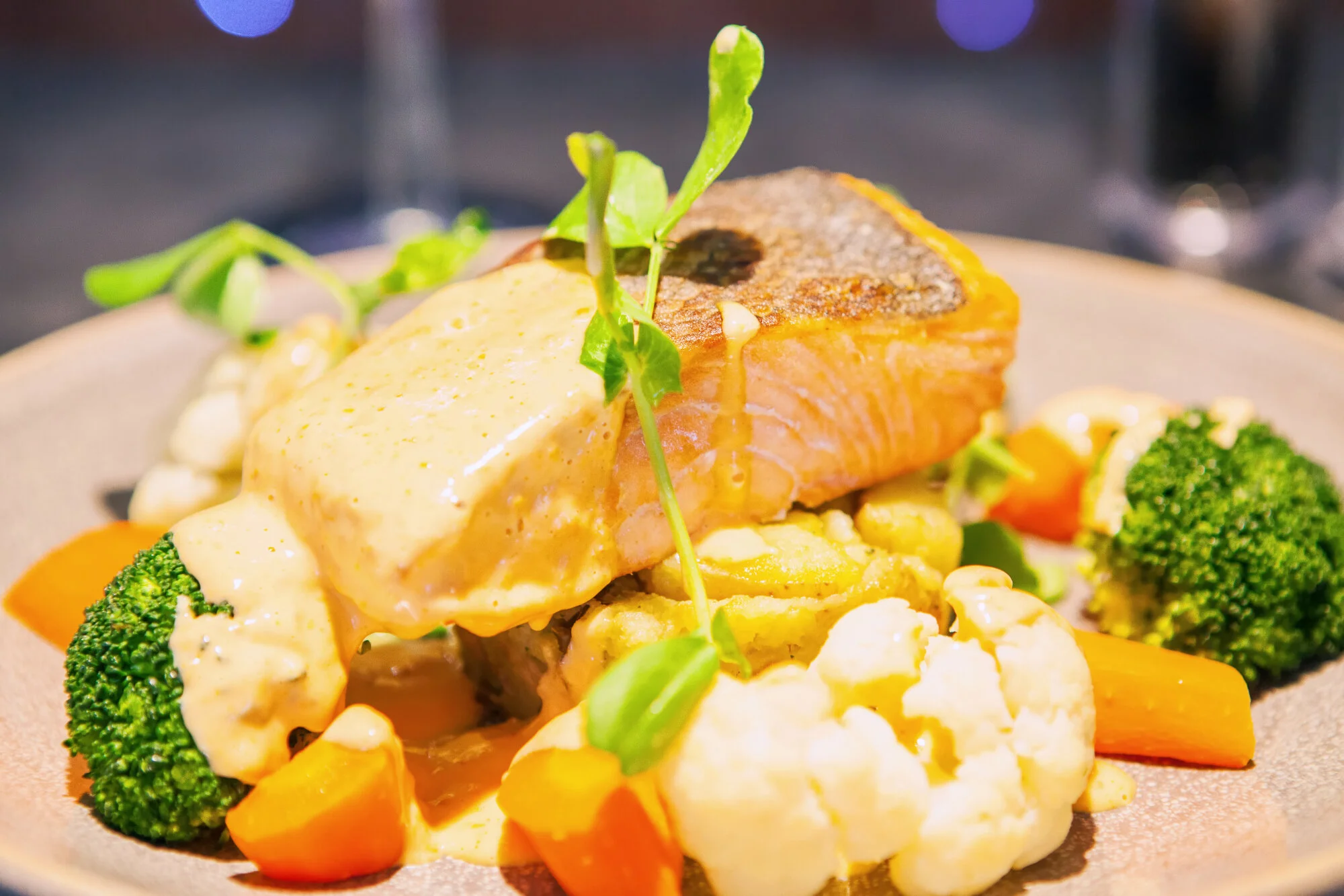 SQ Bar & Grill Ramada by Wyndham Belfast City Centre