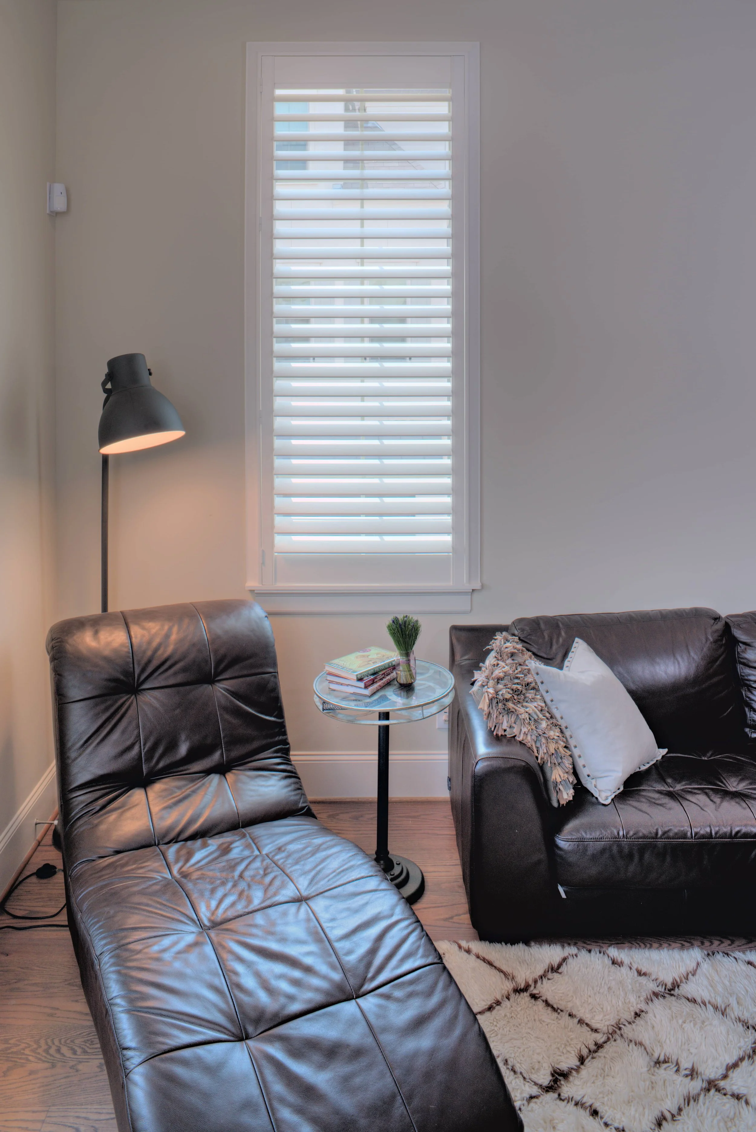 White ClearLine shutter on a narrow window in a The Woodlands, Texas study.