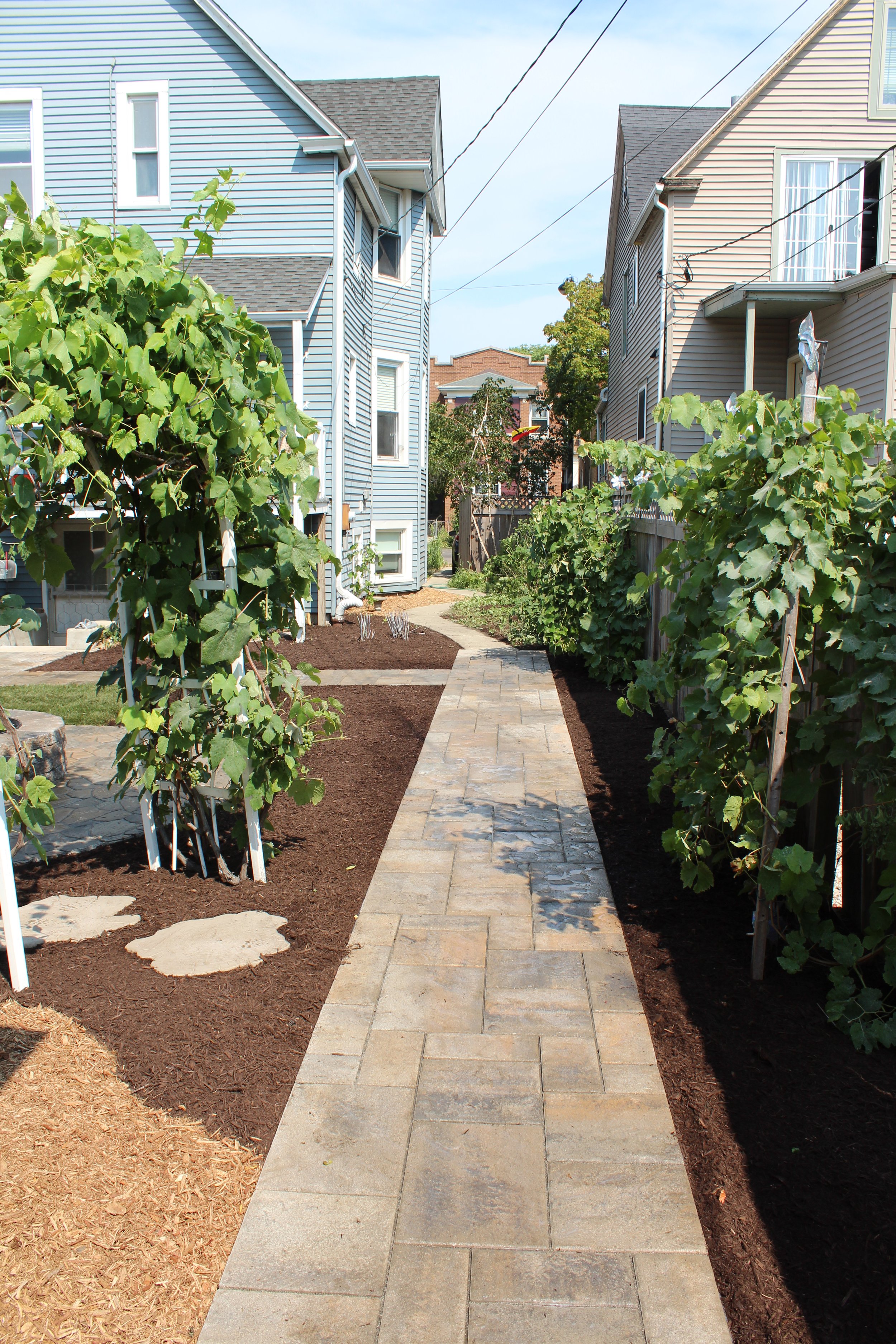 Our projects focus on executing quality hardscape and landscapes, including patios, outdoor fire pits, grilling areas, set walls, landscape lighting, pergolas, and drainage solutions.  We also offer full-service maintenance packages to keep your land