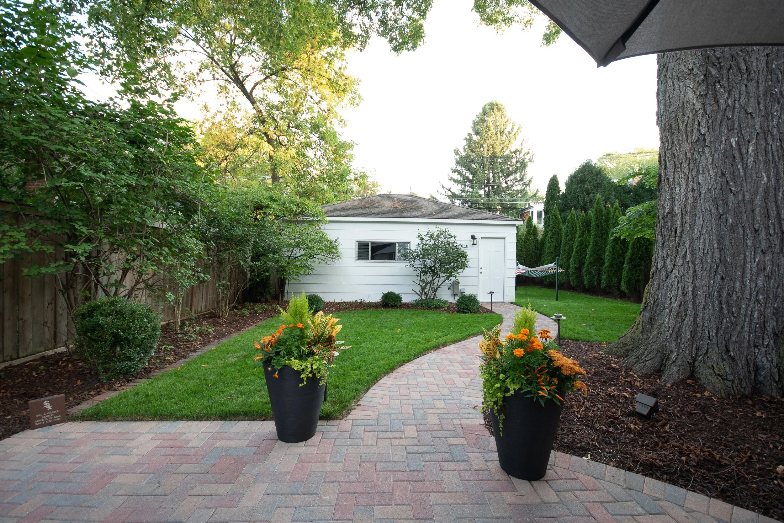 Our projects focus on executing quality hardscape and landscapes, including patios, outdoor fire pits, grilling areas, set walls, landscape lighting, pergolas, and drainage solutions.  We also offer full-service maintenance packages to keep your land
