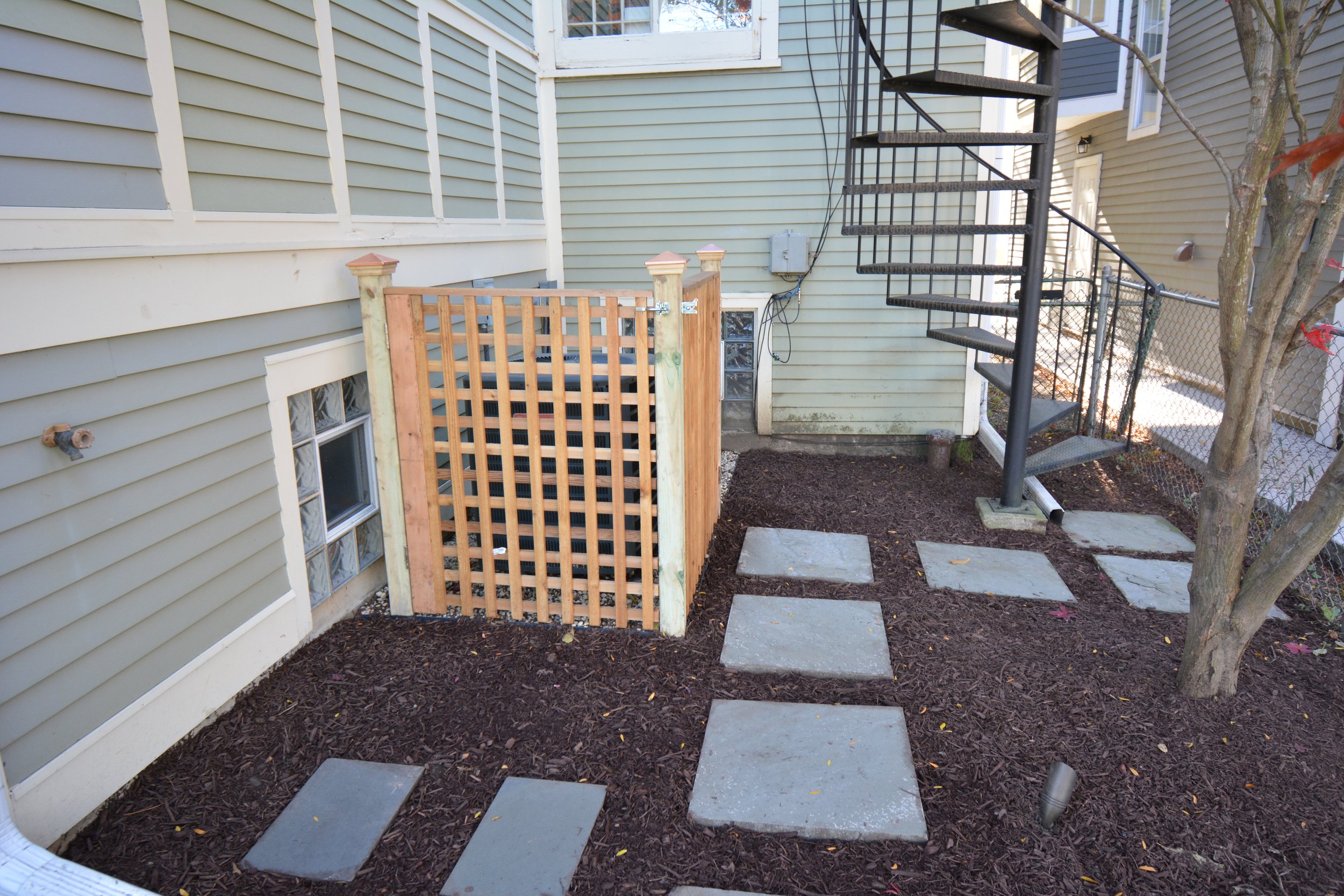 Our projects focus on executing quality hardscape and landscapes, including patios, outdoor fire pits, grilling areas, set walls, landscape lighting, pergolas, and drainage solutions.  We also offer full-service maintenance packages to keep your land