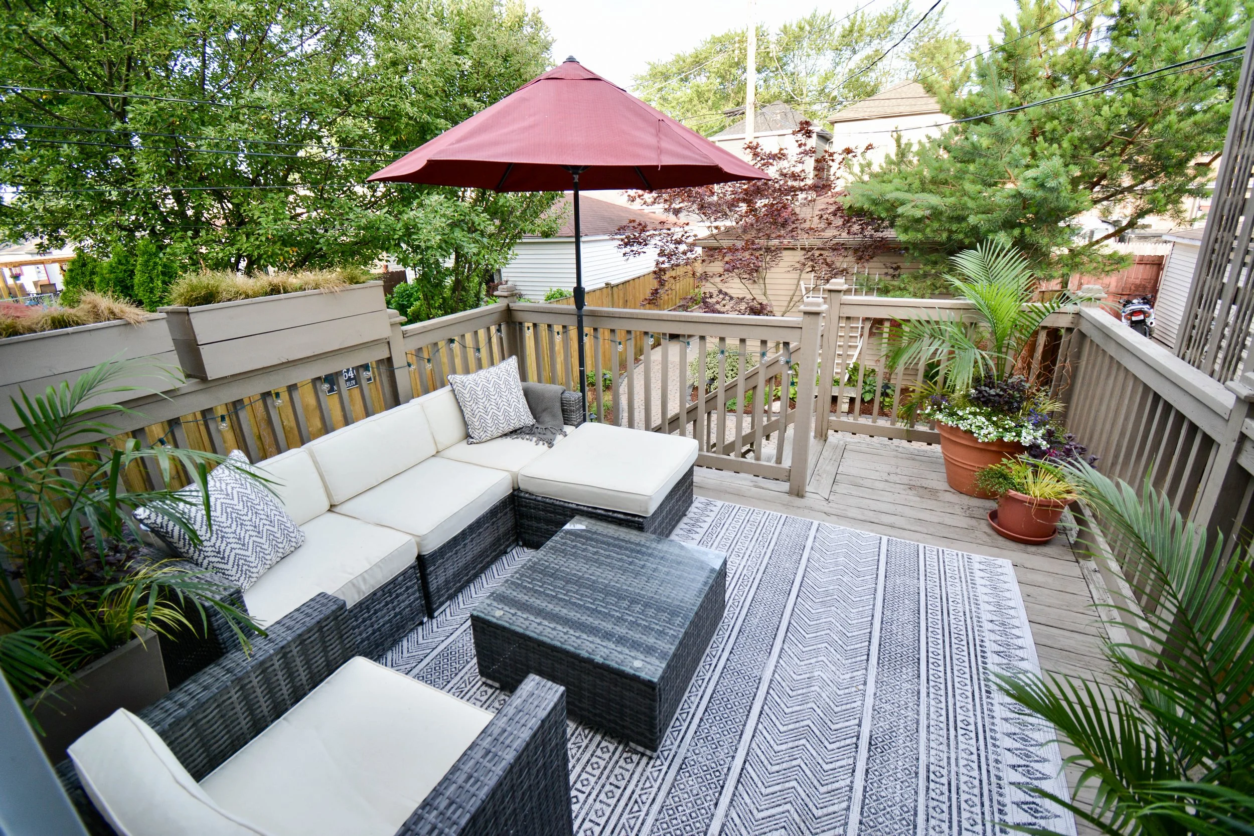 Our projects focus on executing quality hardscape and landscapes, including patios, outdoor fire pits, grilling areas, set walls, landscape lighting, pergolas, and drainage solutions.  We also offer full-service maintenance packages to keep your land