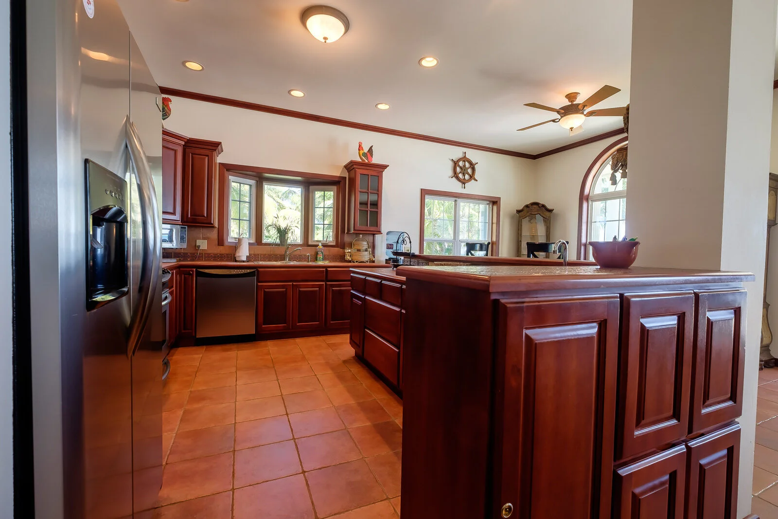 LGHT1107-HDR.jpg