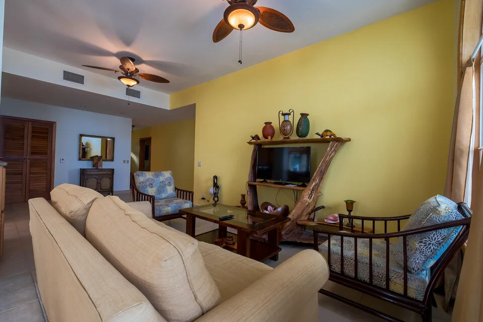 LGHT2717-HDR.jpg