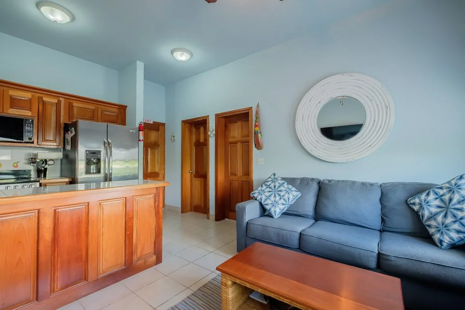 LIGH7967-HDR.jpg