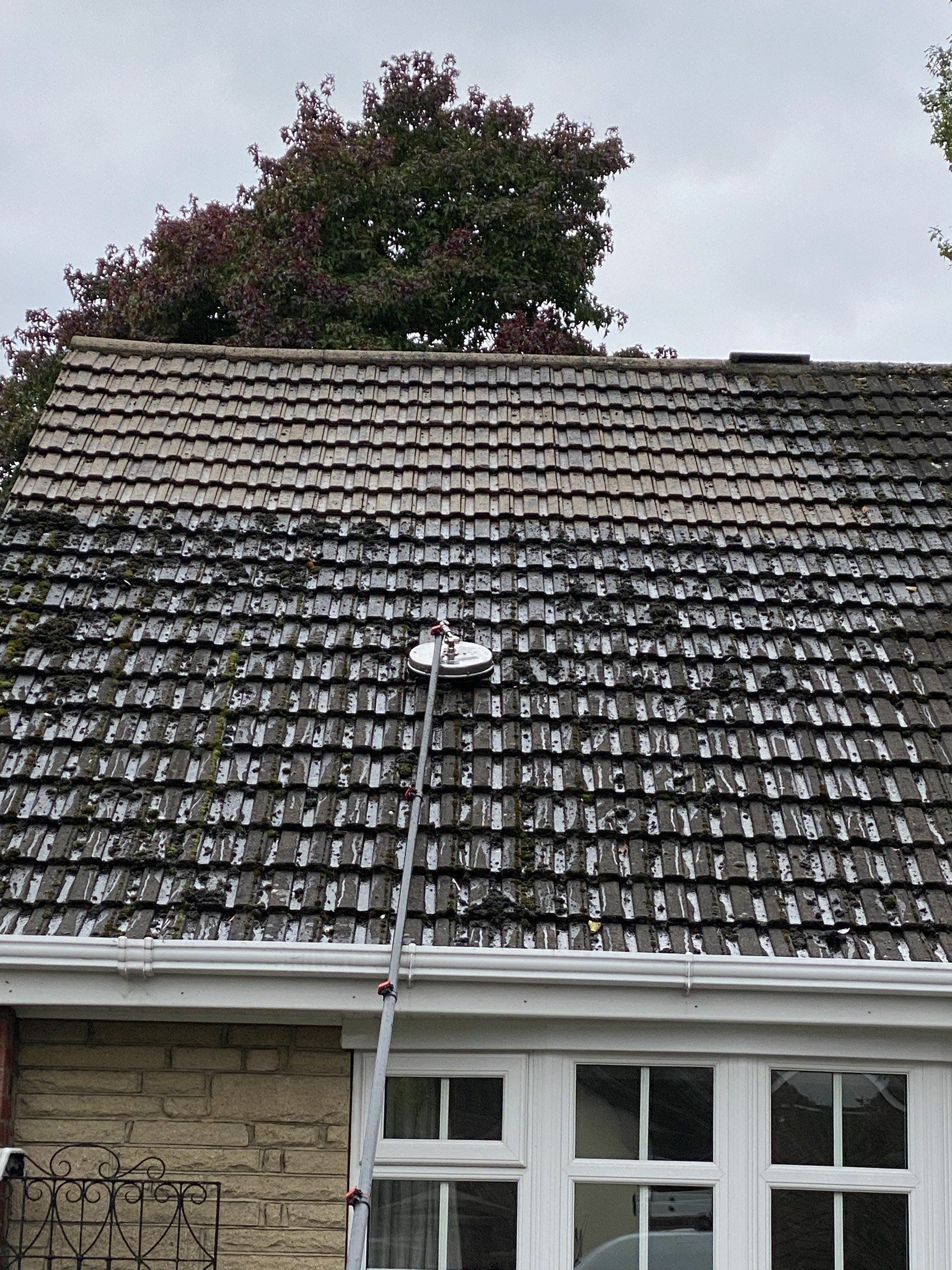 A bungalow, in Healing - Grimsby, having the roof cleaned by iNEX