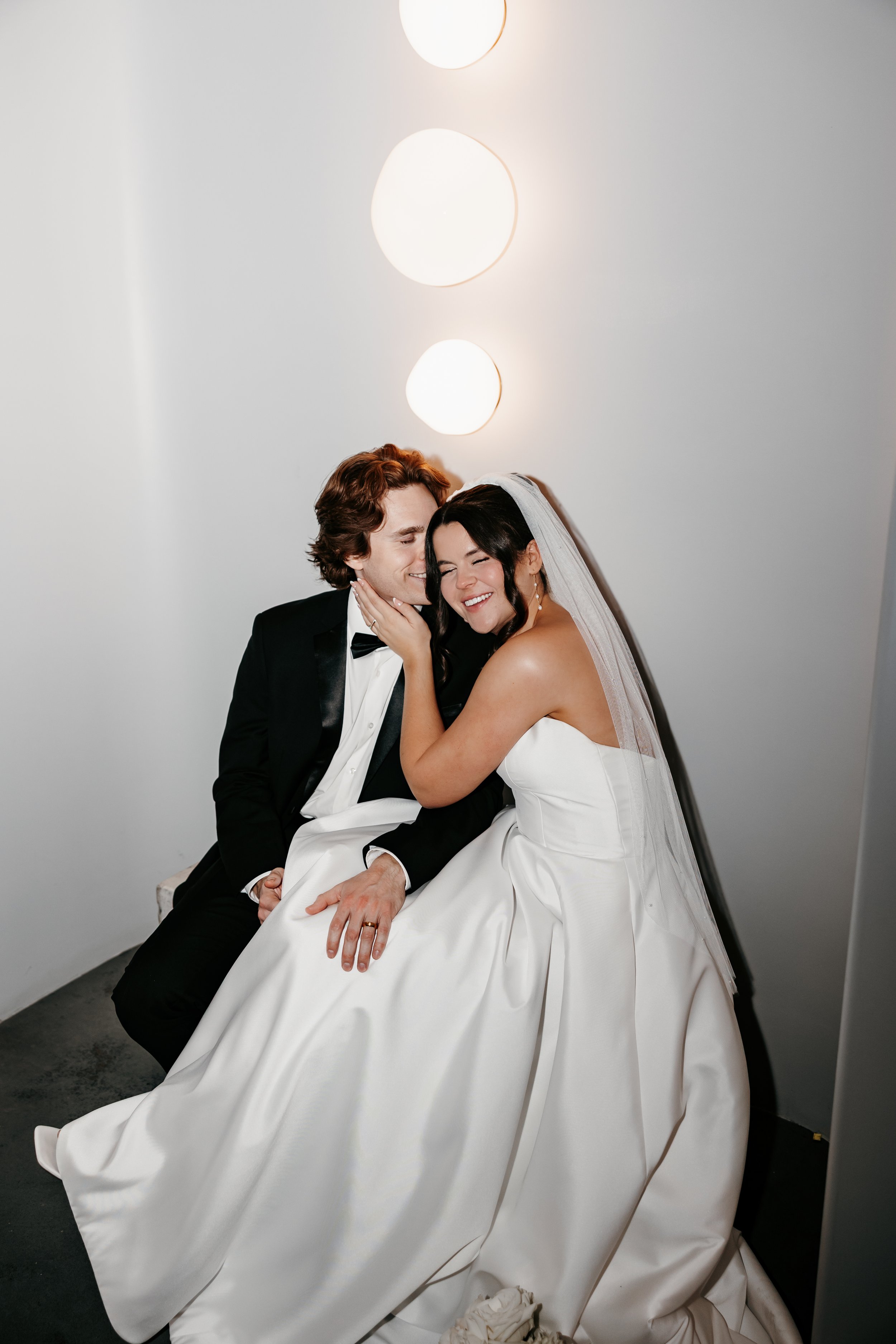 Twin Cities Southern Minnesota Wedding Lifestyle Photographer
Glass House Minneapolis