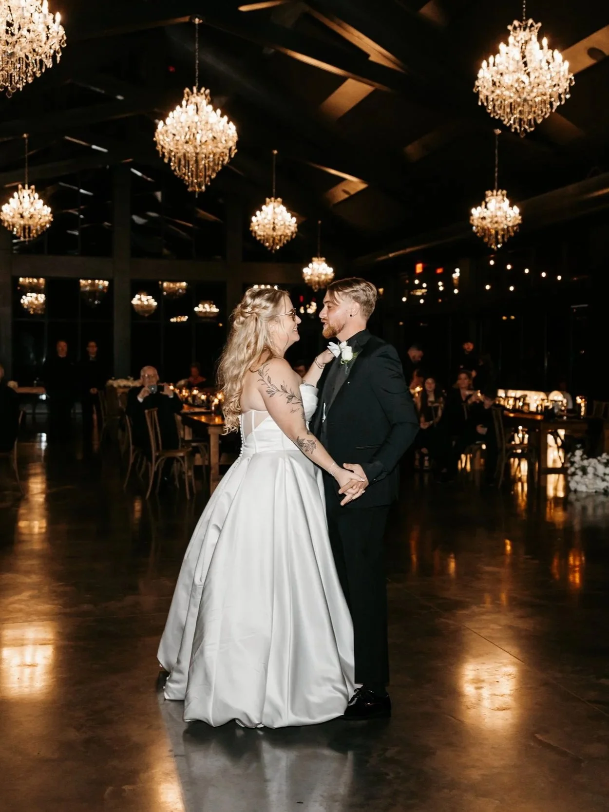 Twin Cities Southern Minnesota Wedding Lifestyle Photographer
Woods and Co Pepin, WI