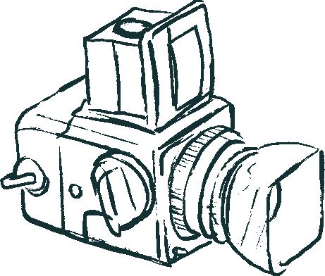 Line drawing of a vintage camera with a large flash attachment.