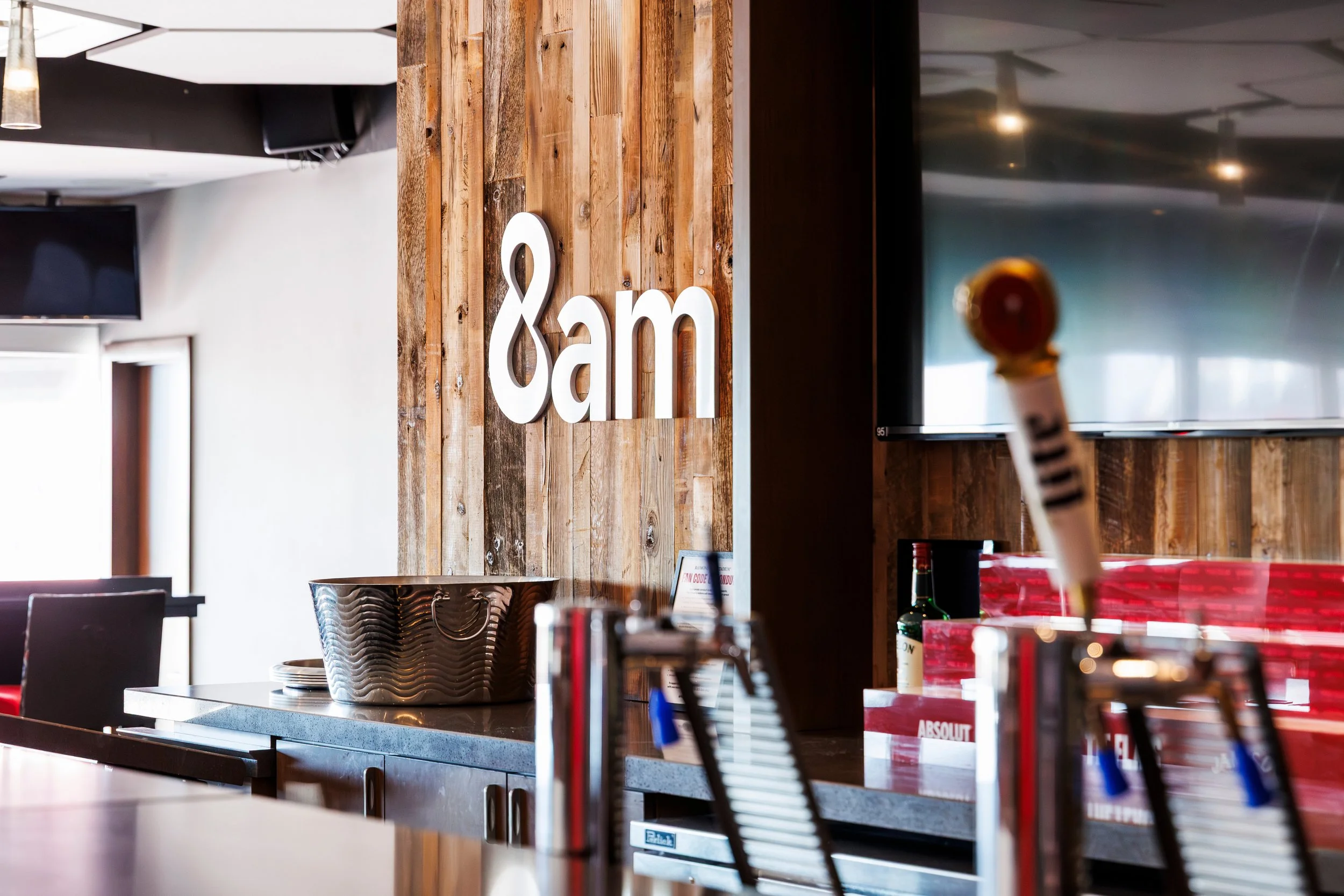 260504_TR_8amClubSignage_022.jpg