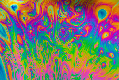 0081_greenscreen_psychedelic-multicolored-soap-bubble-abstract-260nw-359210279.jpg