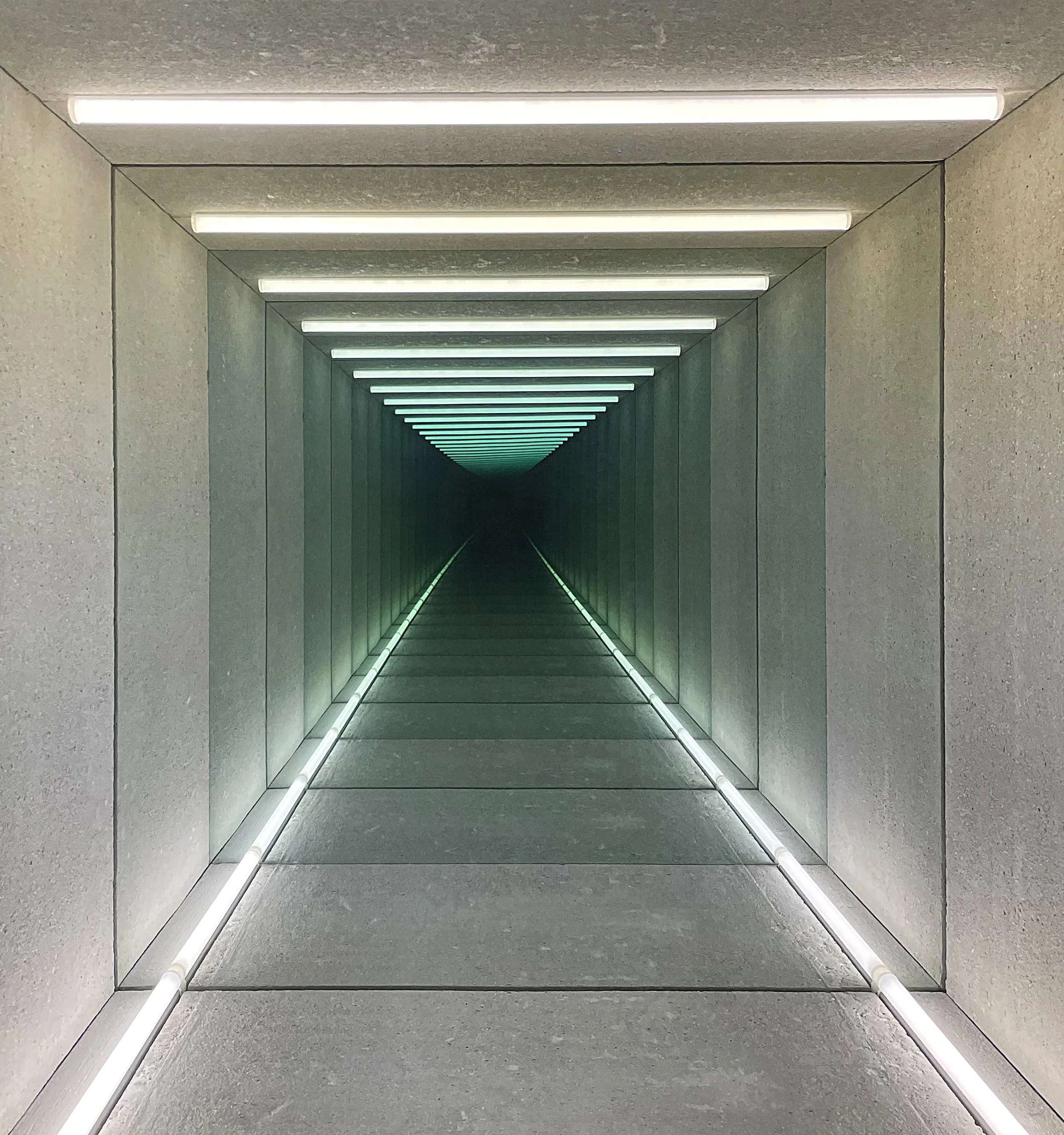 CHUL HYUN AHN, Tunnel VII, 2023, Edition of 3 + 1 AP, cast concrete, fluorescent lights, mirrors, 20 x 40 x 40 inches