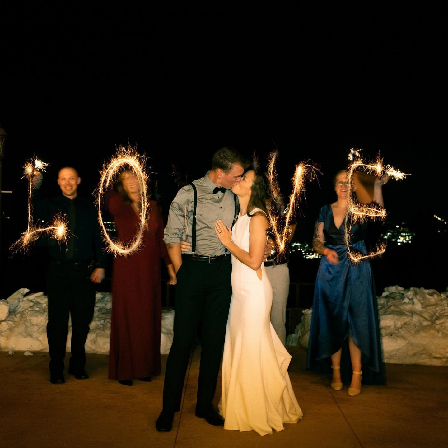 They did a really good job of not showing it, but trust we were FREEZING. 😅 I&rsquo;m so glad I got to wrap up my 2024 wedding season with this intimate &amp; beautiful wedding at West Fork Lodge on the mountain!! 🤍