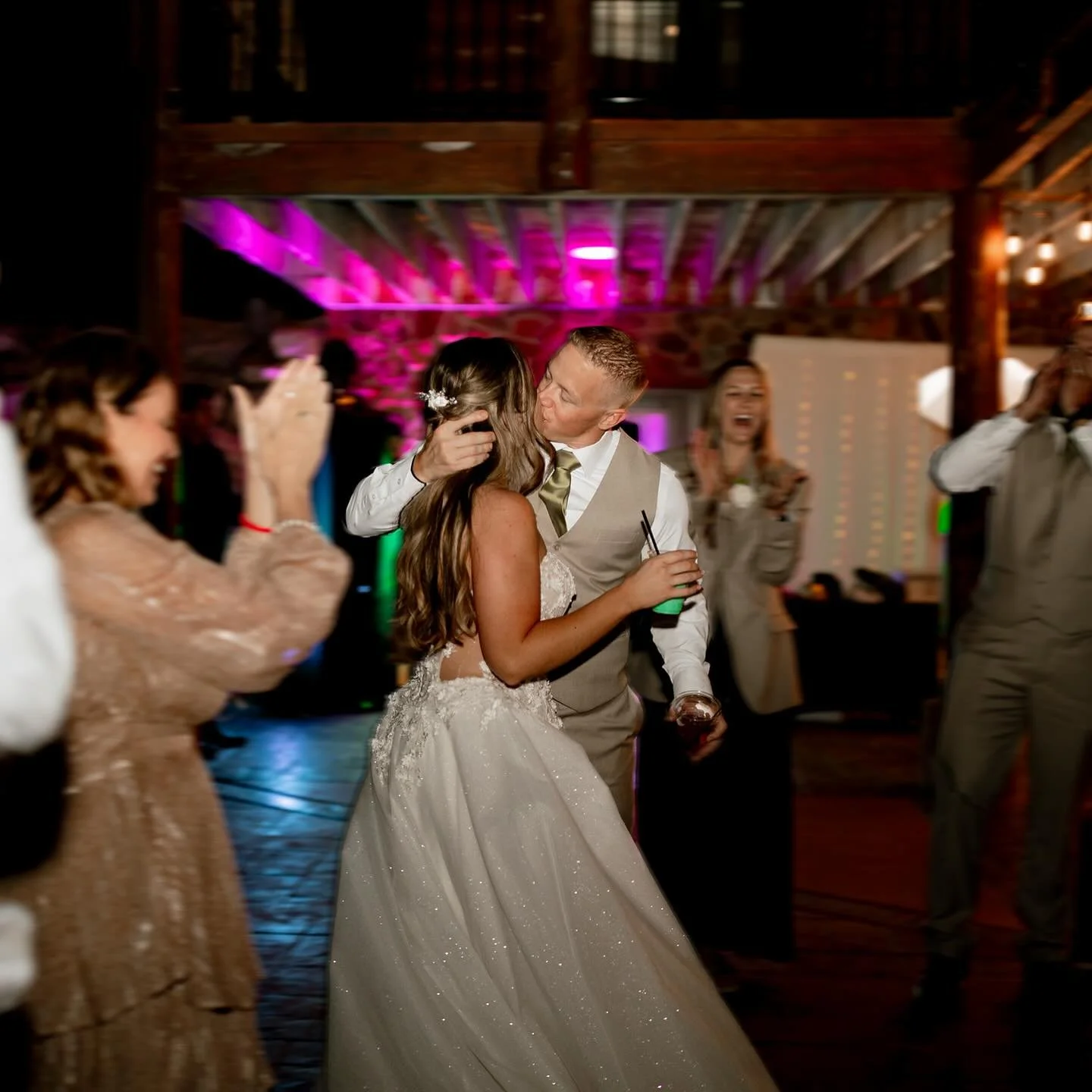 Jocelyn + Craig 🤍

Venue: West Fork Lodge
DJ: DJ Whyte Choc
Catering: Occasions by Cory
Dessert: Frosted Tops
Bar: Gaslight
Photo Booth: WYO Photo Booth