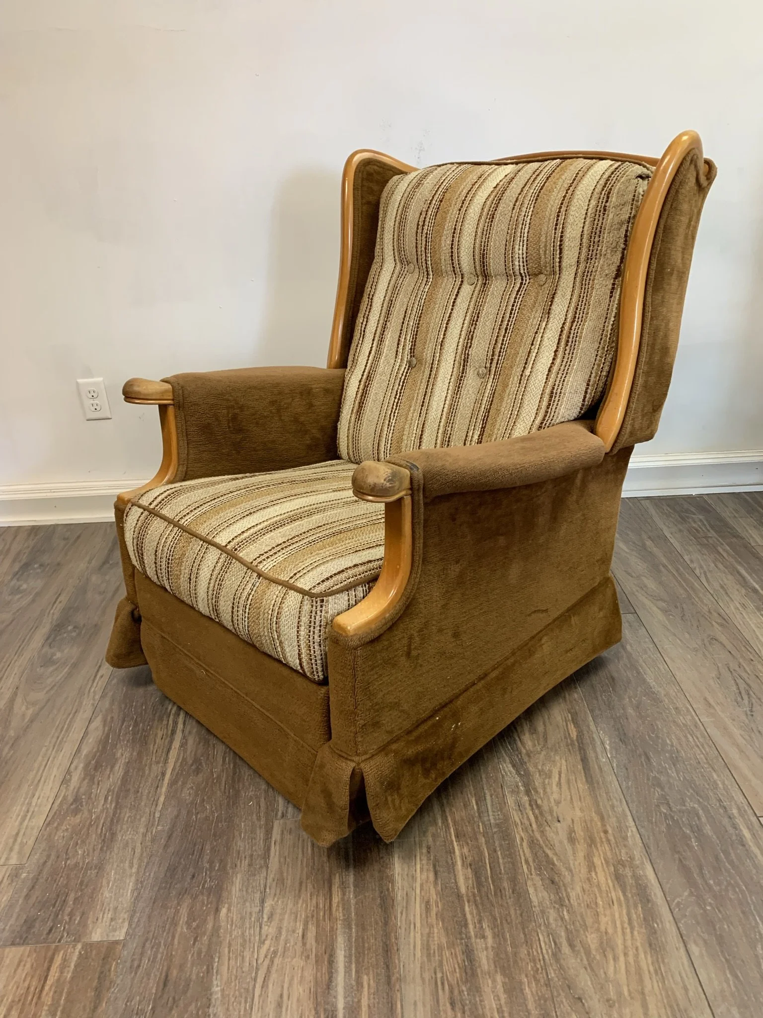 Rocker/Recliner - Before