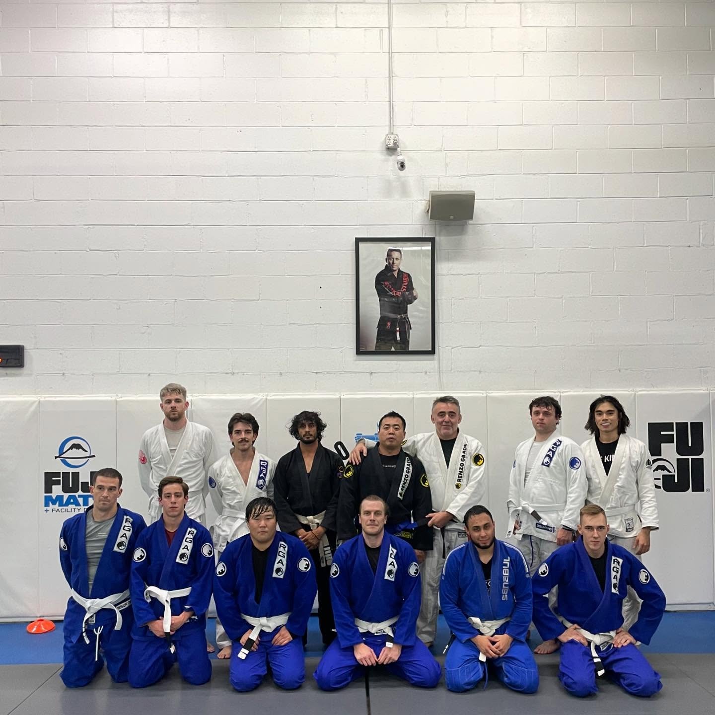 Mondays  6pm Beginners BJJ  @eleonicardoso !