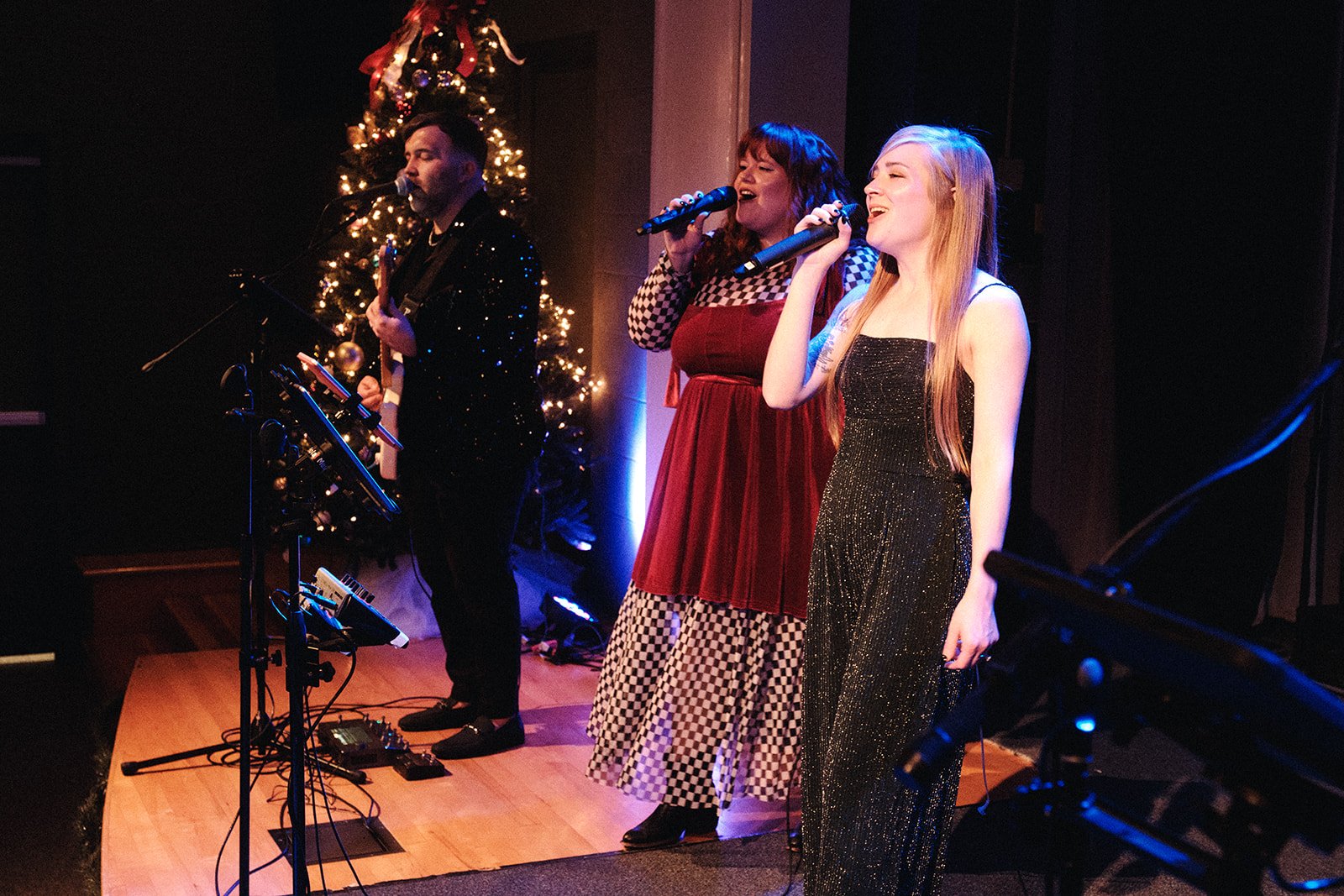 FUMCDentonModernChristmas2024_19December2024_EmilioMesaPhotography_0126.jpg