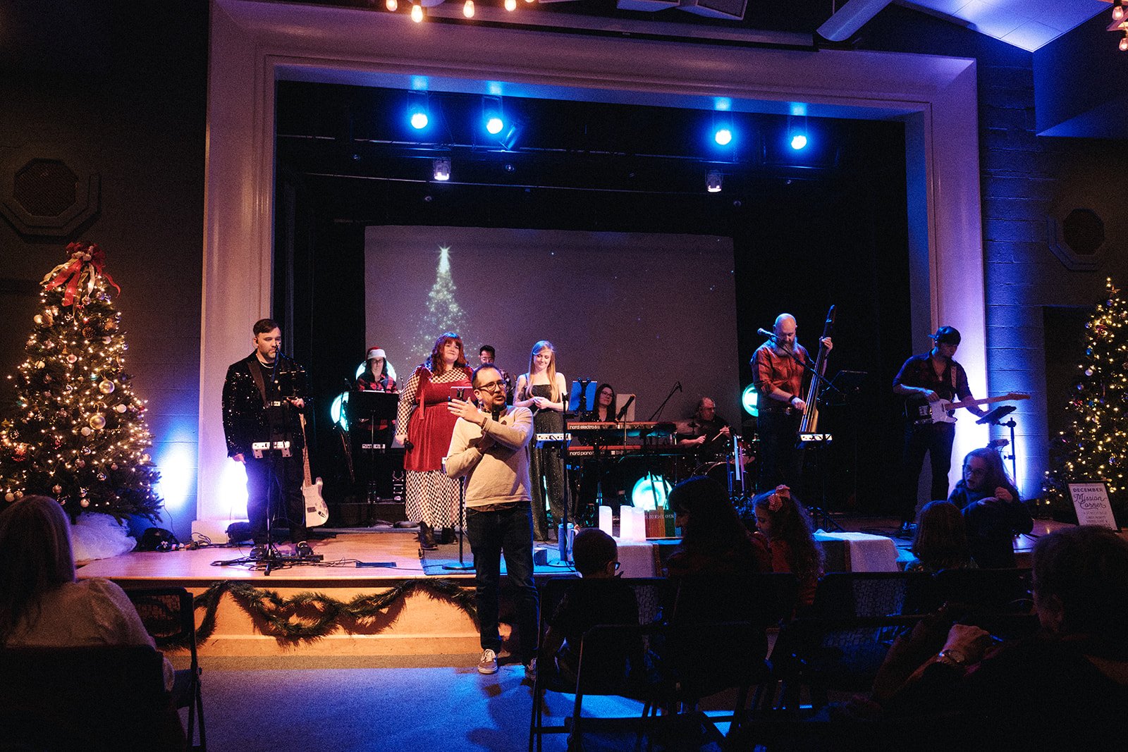 FUMCDentonModernChristmas2024_19December2024_EmilioMesaPhotography_0128.jpg