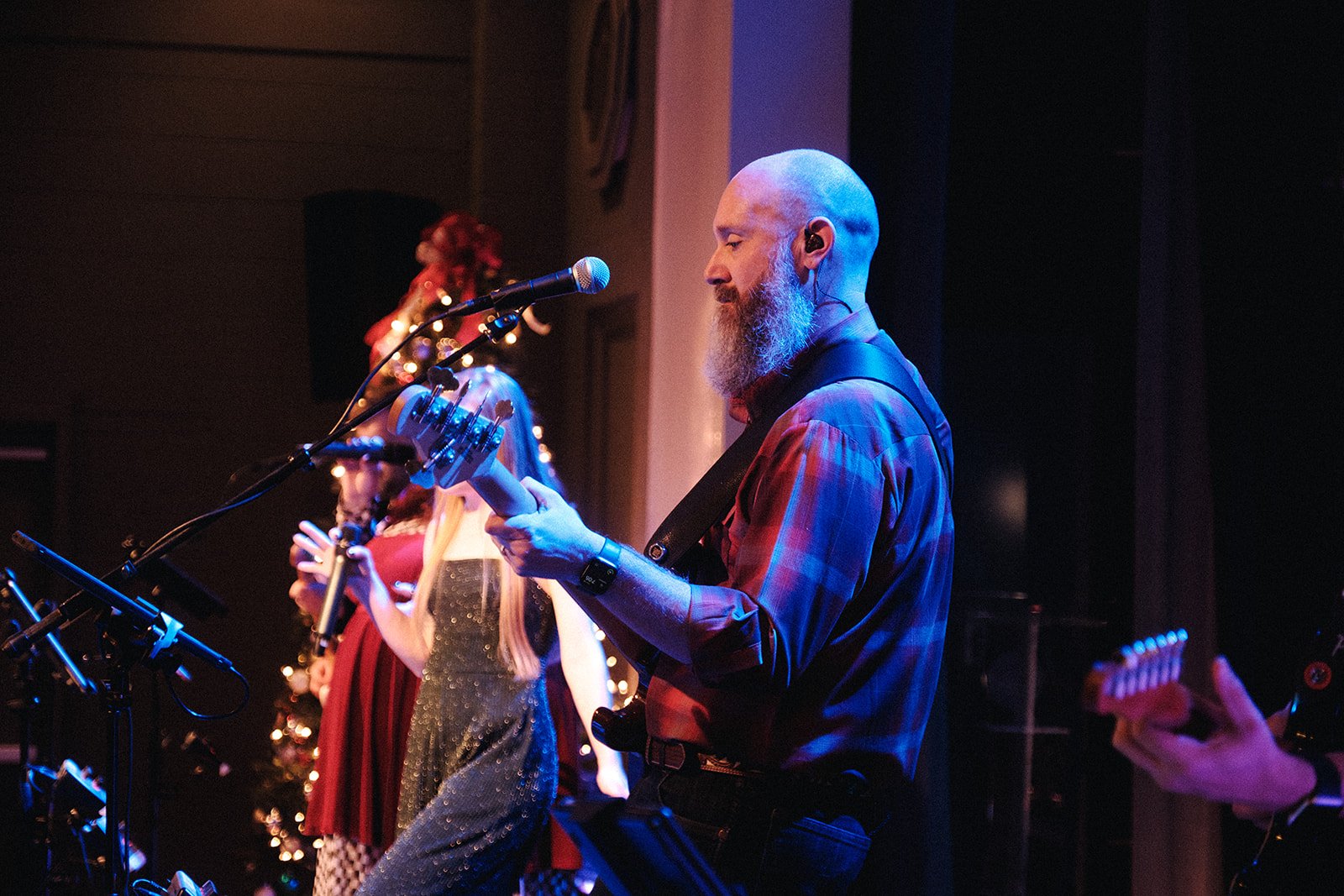 FUMCDentonModernChristmas2024_19December2024_EmilioMesaPhotography_0054.jpg