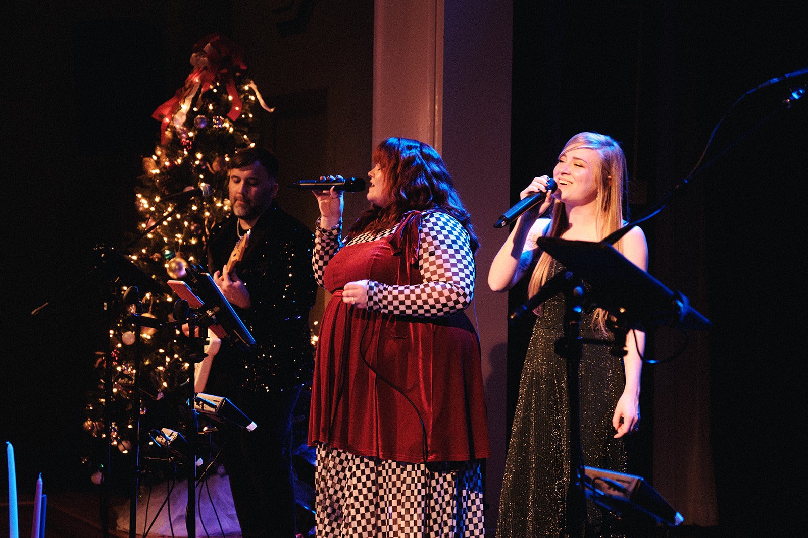 FUMCDentonModernChristmas2024_19December2024_EmilioMesaPhotography_0055.jpg